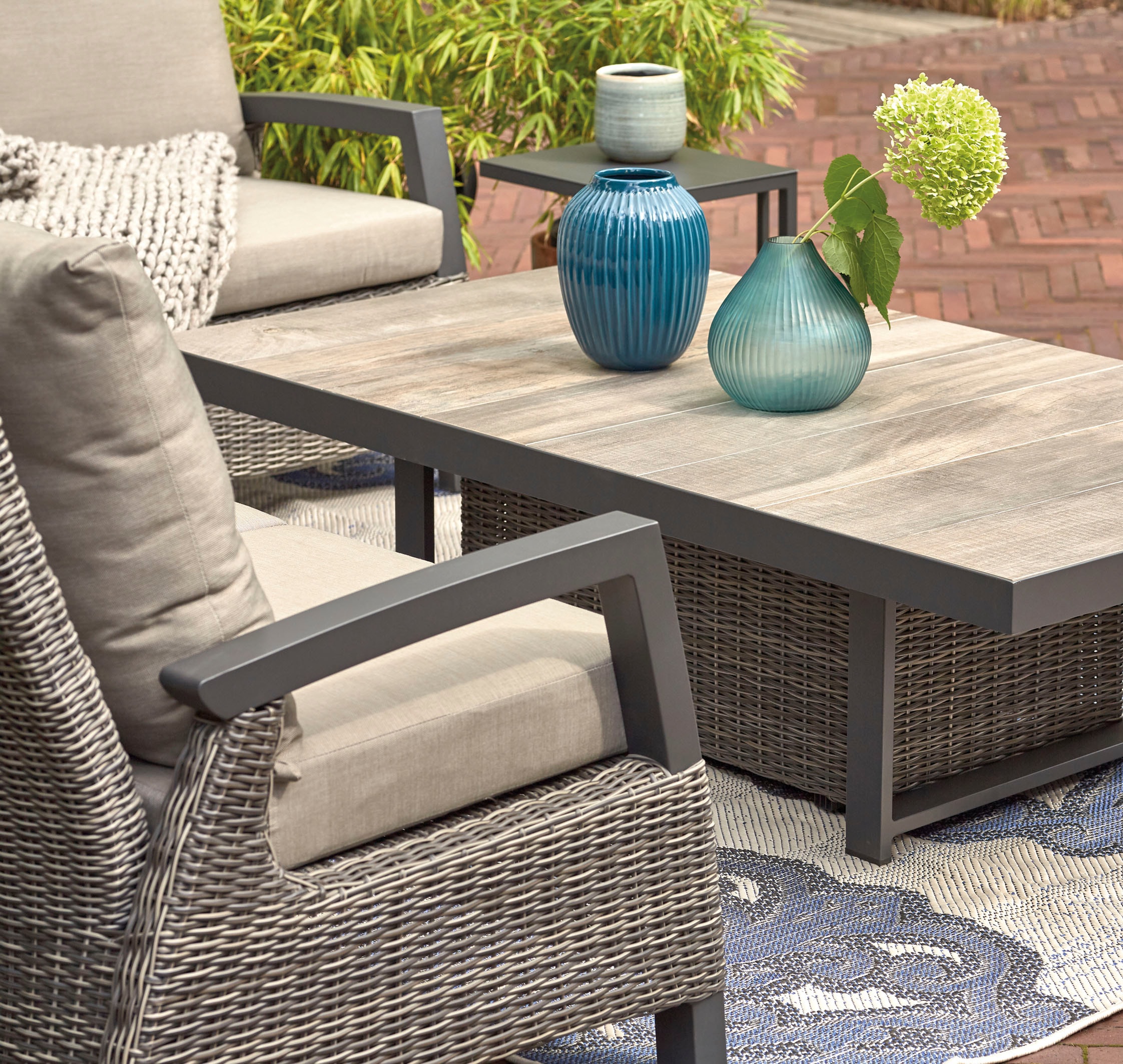 Siena Garden Gartenlounge-Set »Corido«, (Set, 9 tlg.), bestehend aus 2 Sesseln, 1 Sofa, 1 Tisch und 5 Auflagen