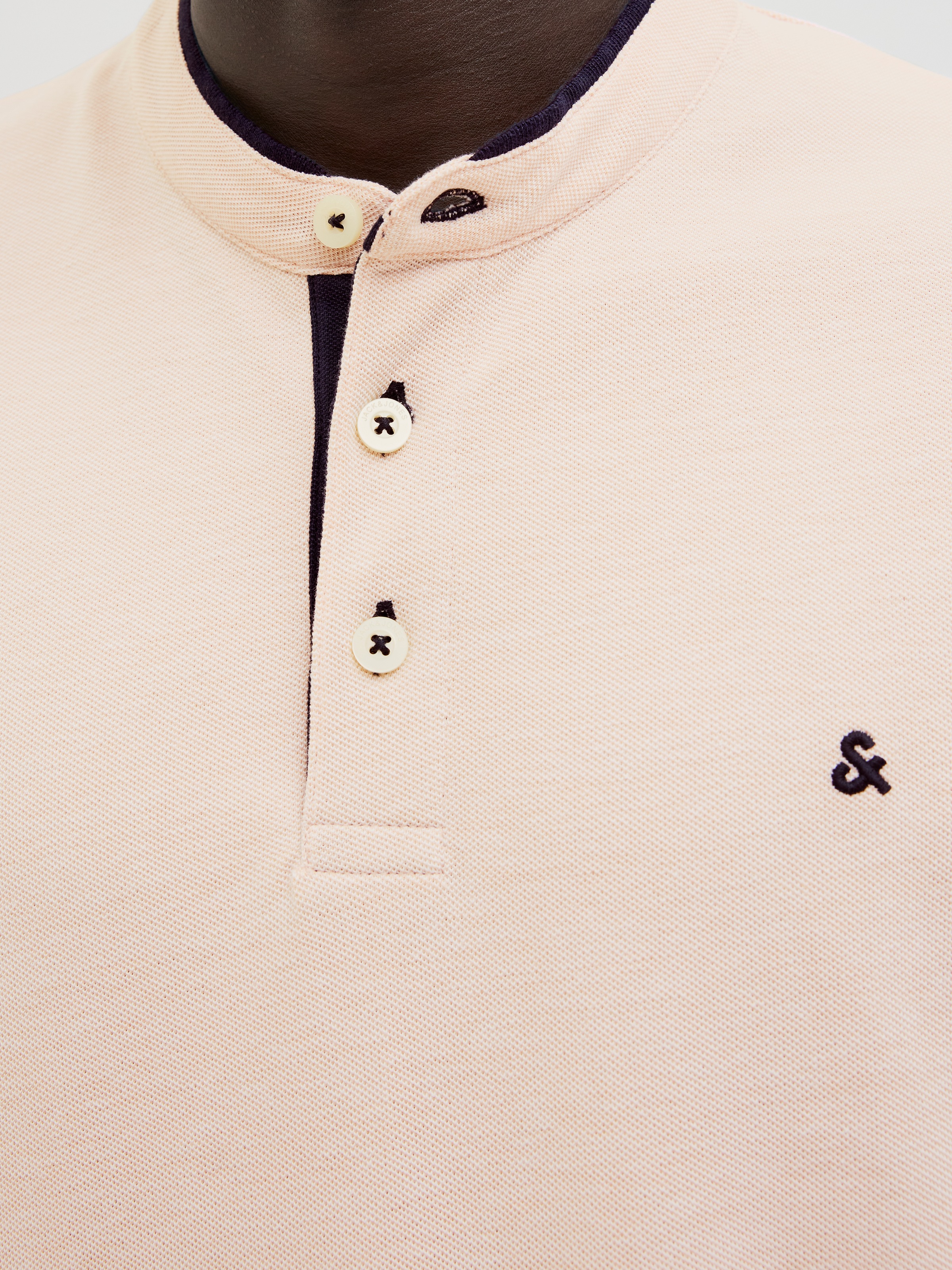 Jack & Jones Poloshirt »JJEPAULOS MAO POLO«, mit Logo Stickerei