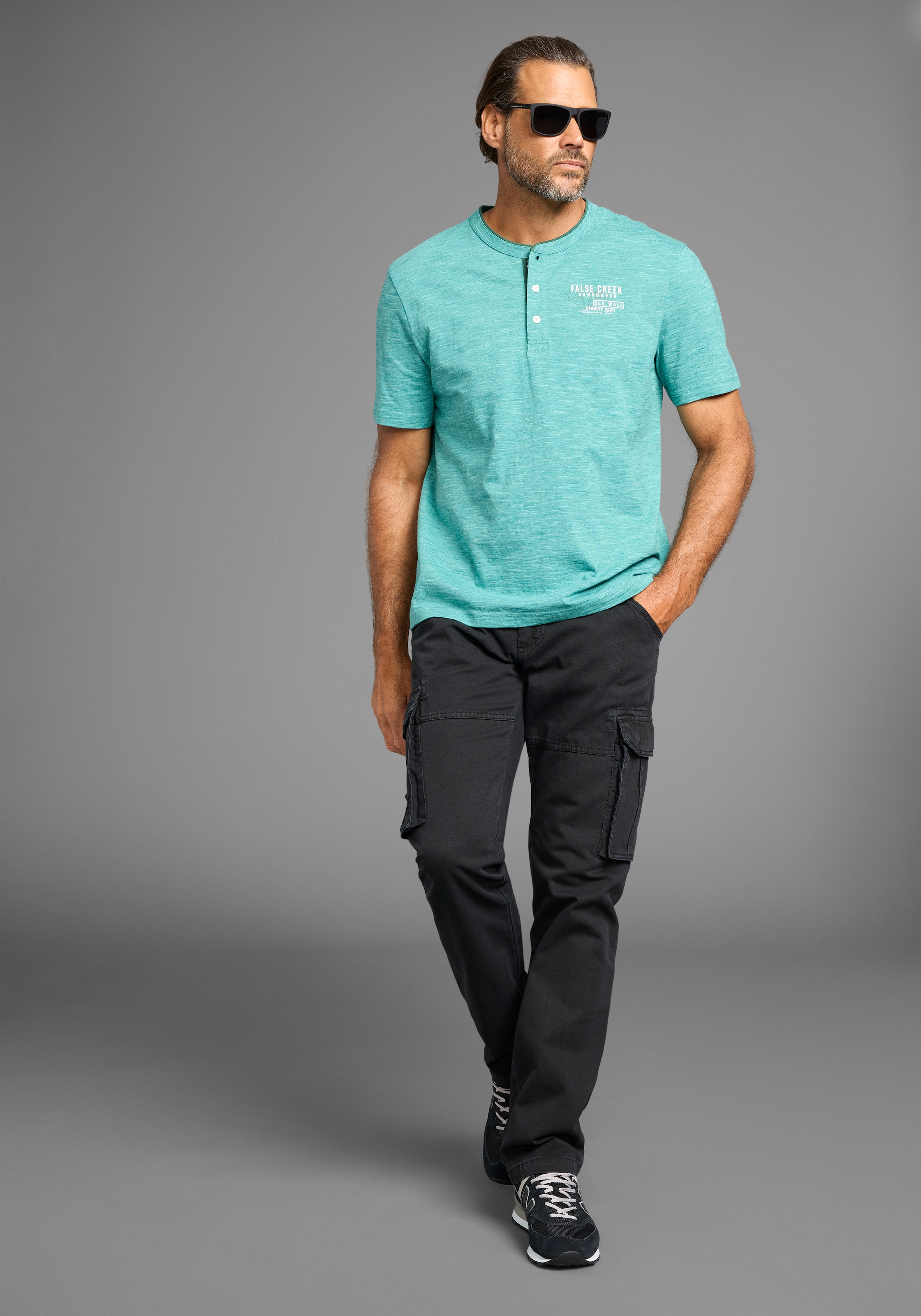Man's World Henleyshirt, mit Stehkragen-Optik und funktionaler Knopfleiste