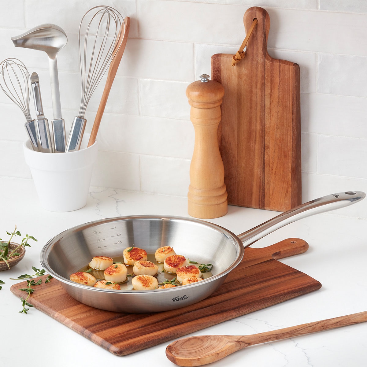 Fissler Topf-Set »Fissler M5 Pro-Ply®, Edelstahl-Topfset (5-teilig)« Set, 5-teilig: Bratpfanne, Sauteuse und Stielkasserolle, 5 tlg. Edelstahl 18/10
