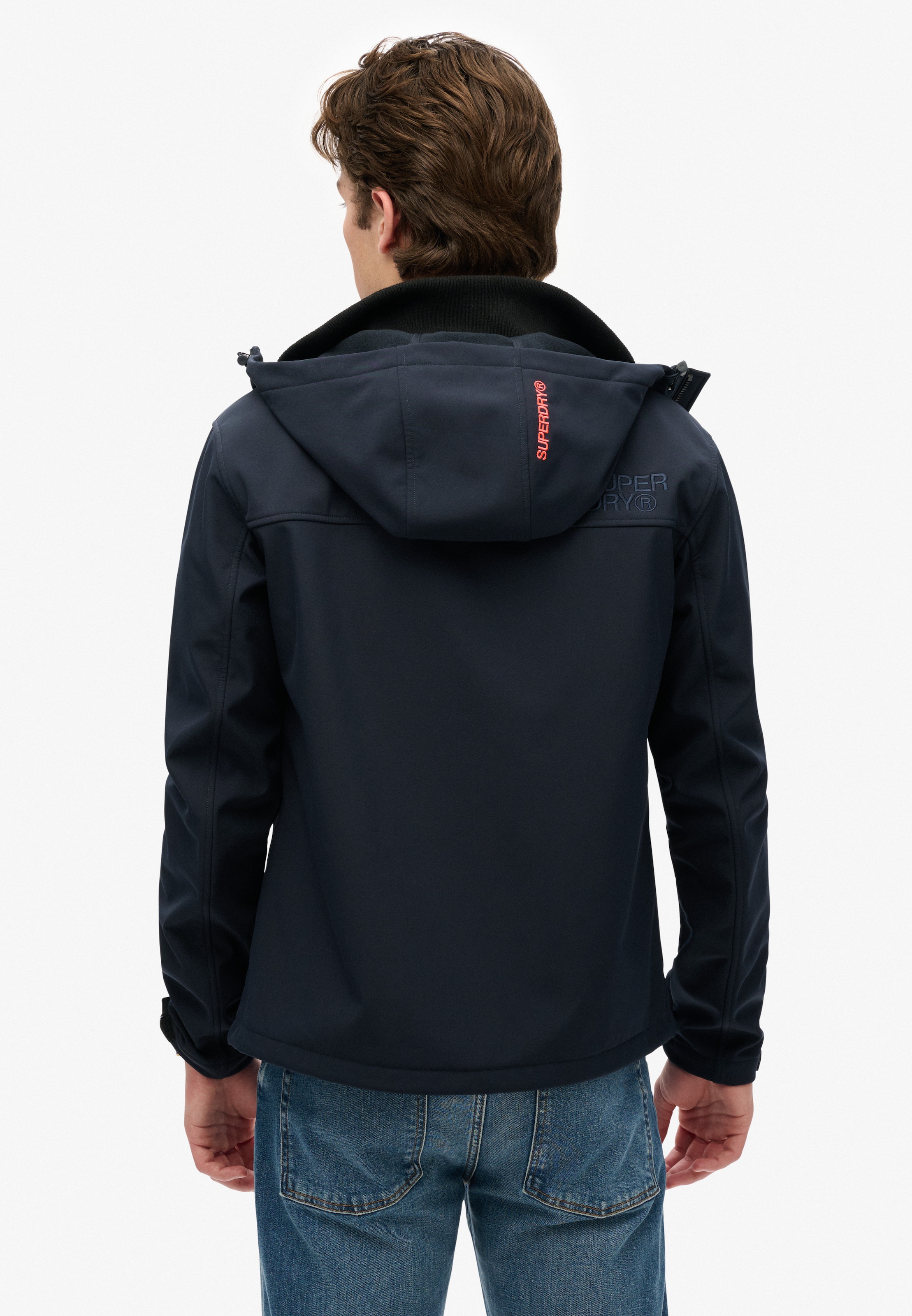 Superdry Outdoorjacke »HOODED SOFT SHELL TREKKER JKT«, mit Kapuze