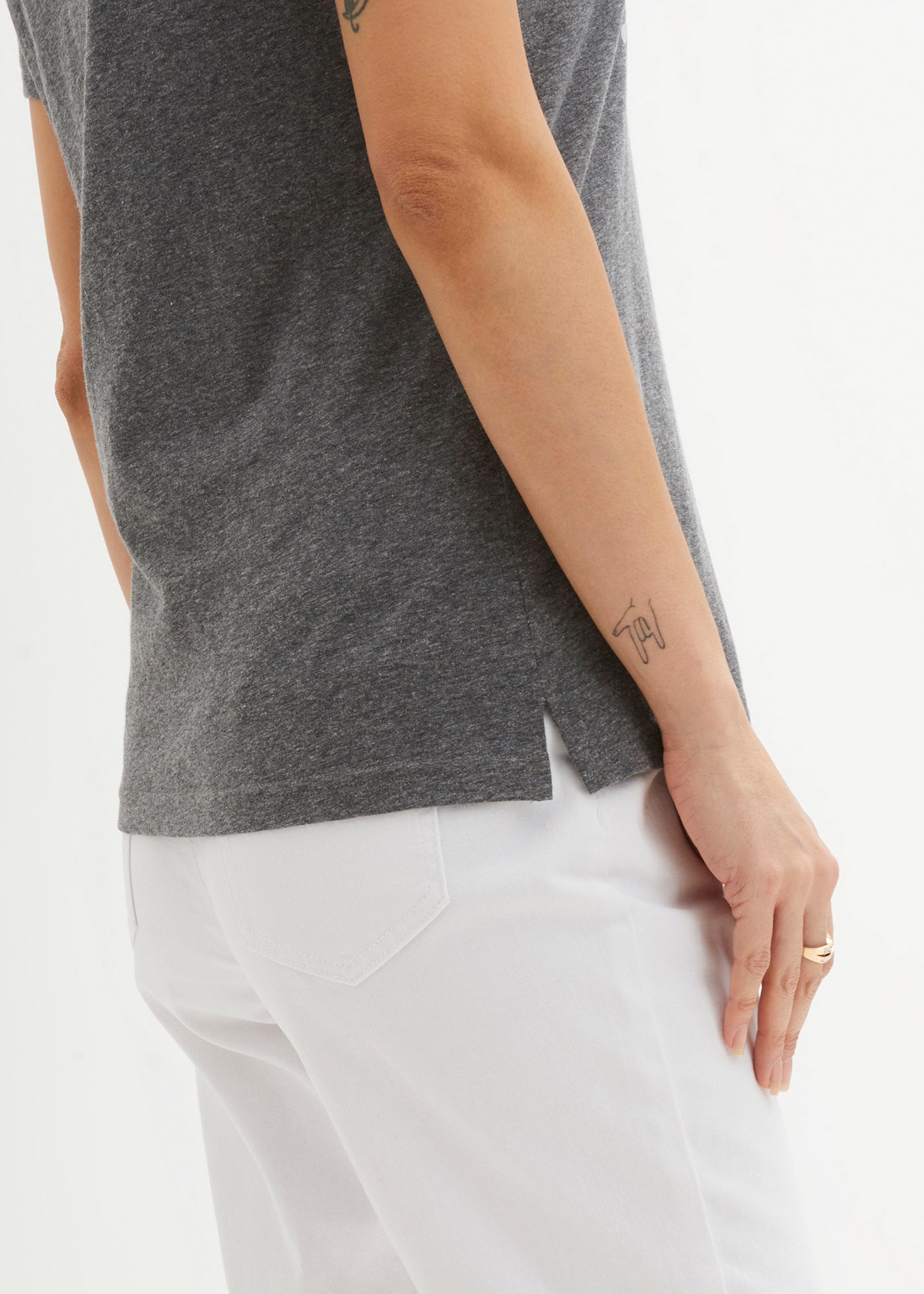 bonprix T-Shirt »T-Shirt« lockere Passform, Kurzarm-Design, weiter Rundhalsausschnitt