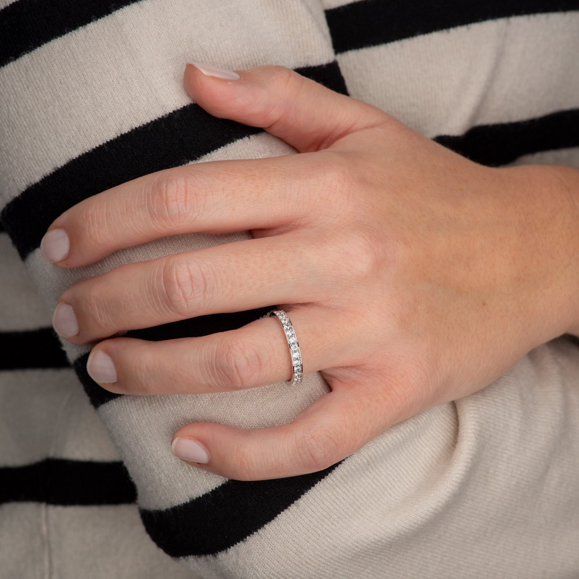 Orolino Fingerring »333/- Weißgold glanz synth. Zirkonia«