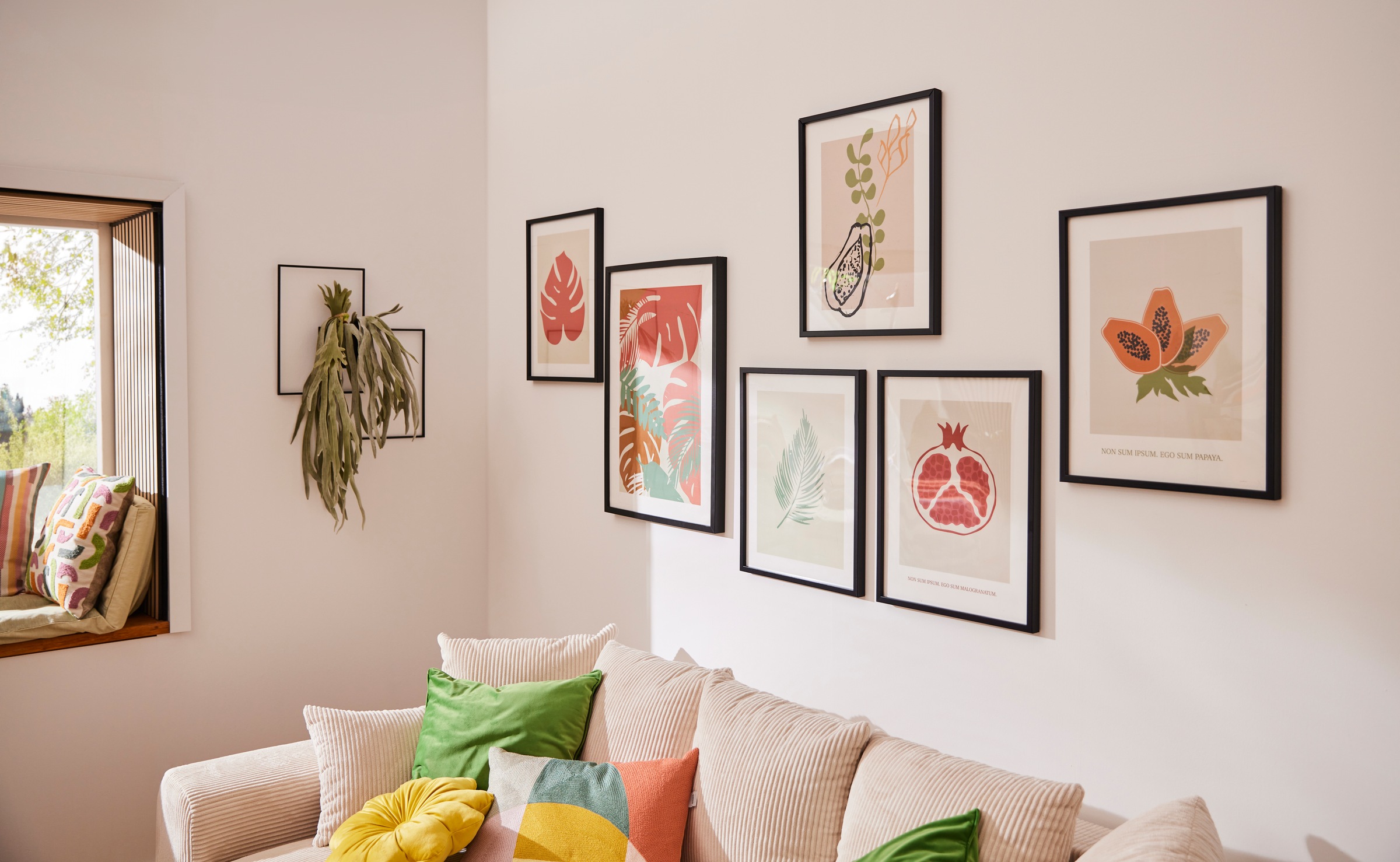Komar Wandbild »Winter Tropics Black Panther Plants«, (1 St.), Deutsches Premium-Poster Fotopapier mit seidenmatter Oberfläche und hoher Lichtbeständigkeit. Für fotorealistische Drucke mit gestochen scharfen Details und hervorragender Farbbrillanz.
