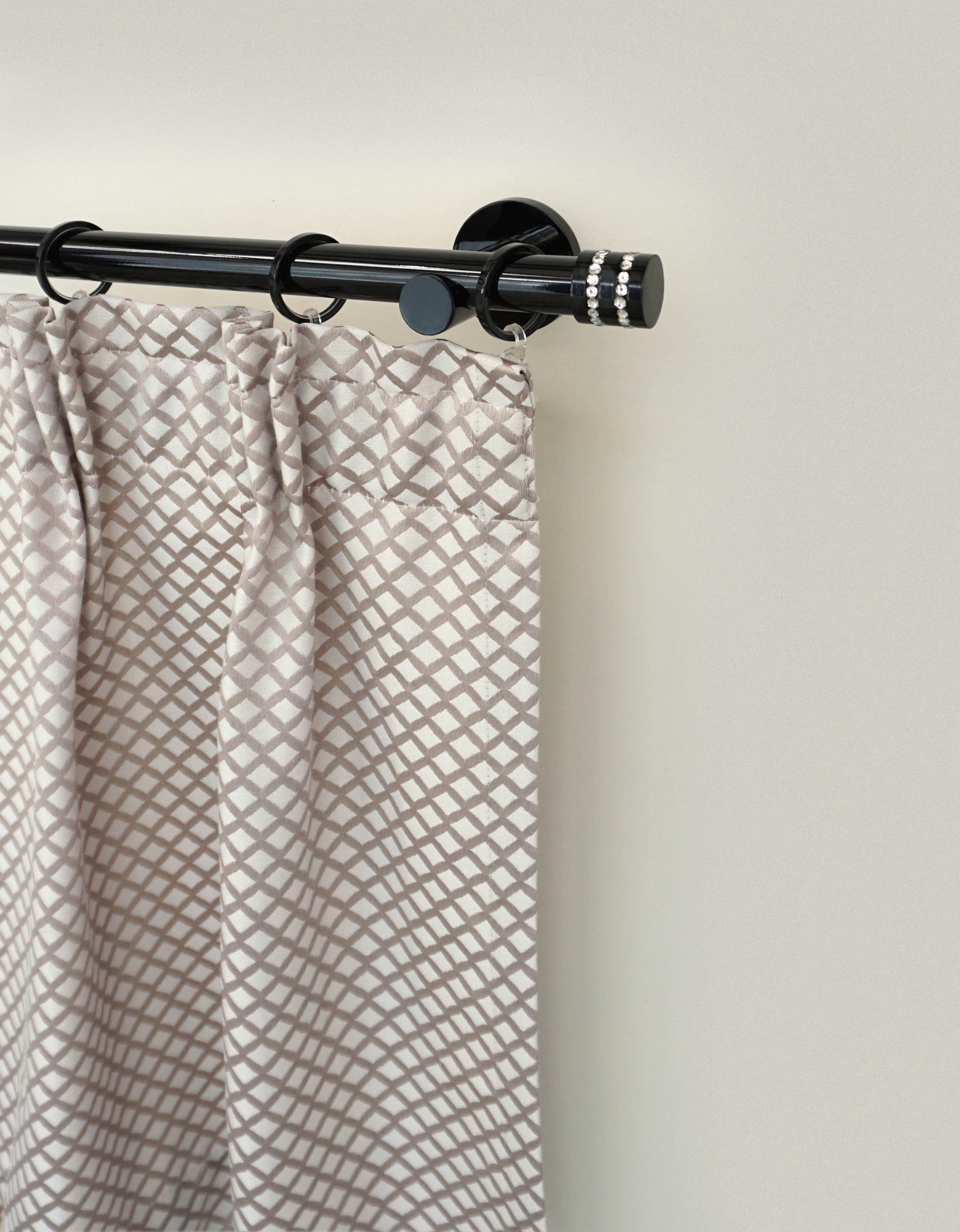 GARESA Gardinenstange »BLACK« Ø 20 mm 1 läufig-läufig Wunschmaßlänge;Dübel; günstig online kaufen