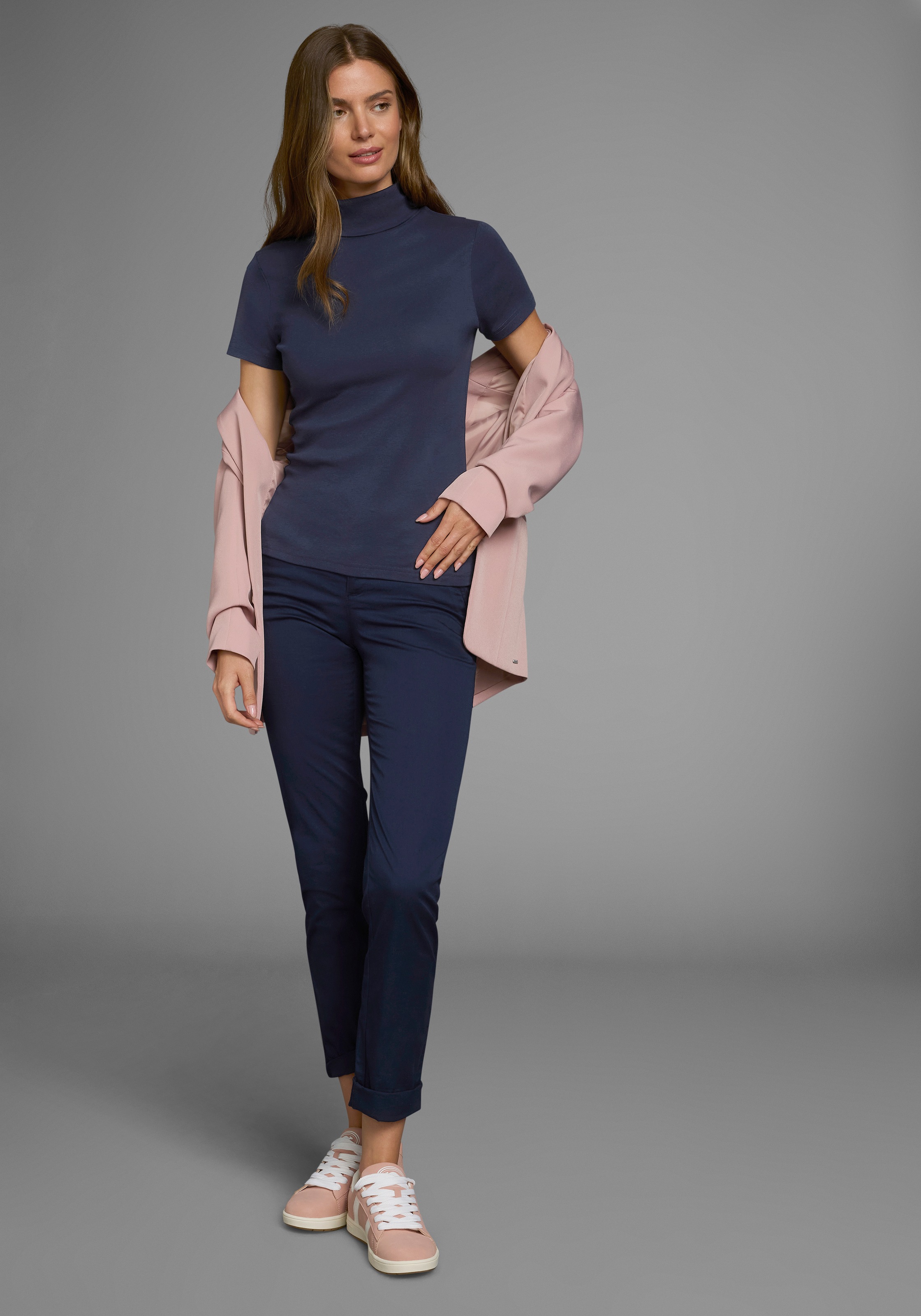 Flashlights Rollkragenshirt figurbetont,  Basic-Stil,  Rollkragen,  aus 100% Baumwolle,  elastisch