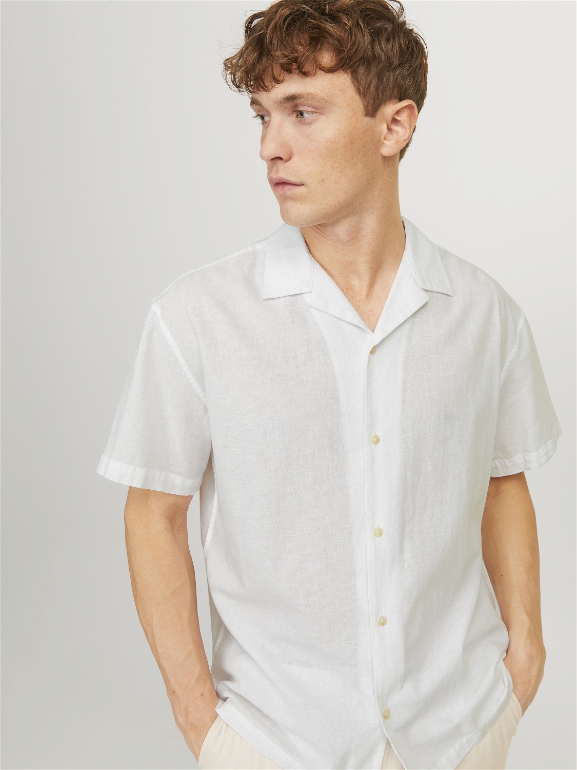 Jack & Jones Kurzarmhemd »JJESUMMER RESORT LINEN BLEND SHIRT SS SN«