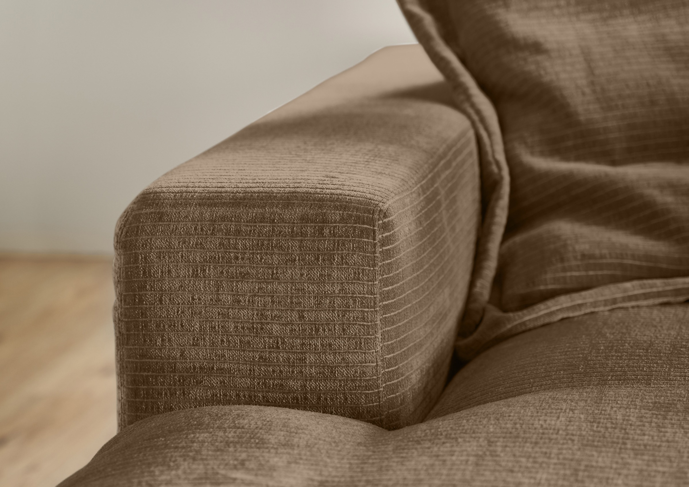 Musterring Ecksofa »Lucia«, verschiedene Farben, großer Longchair mit Armlehne, B330 x T190 cm