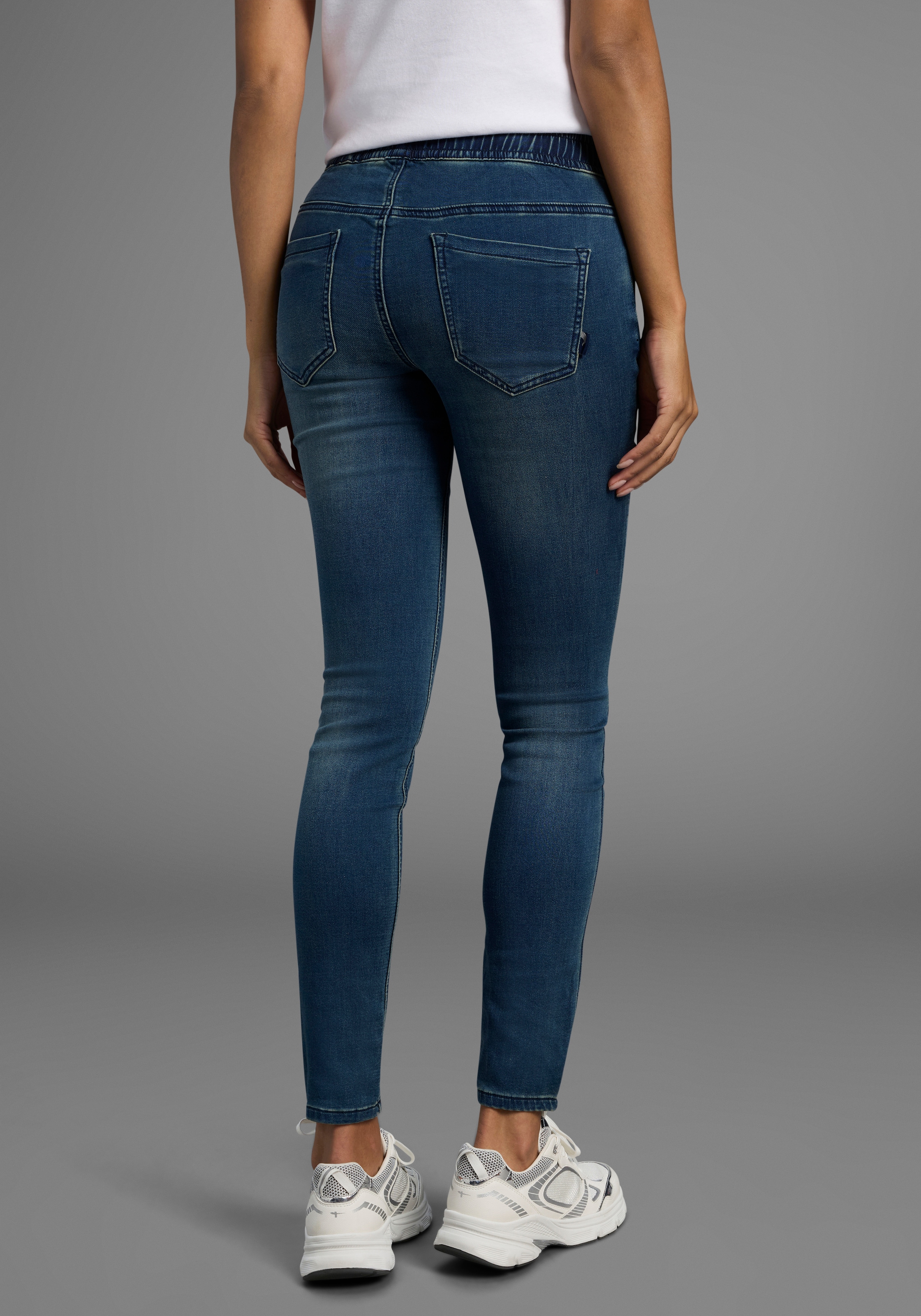 Arizona Stretch-Jeans, weites Bein, normale Leibhöhe, knöchellang, mit Used-Waschung