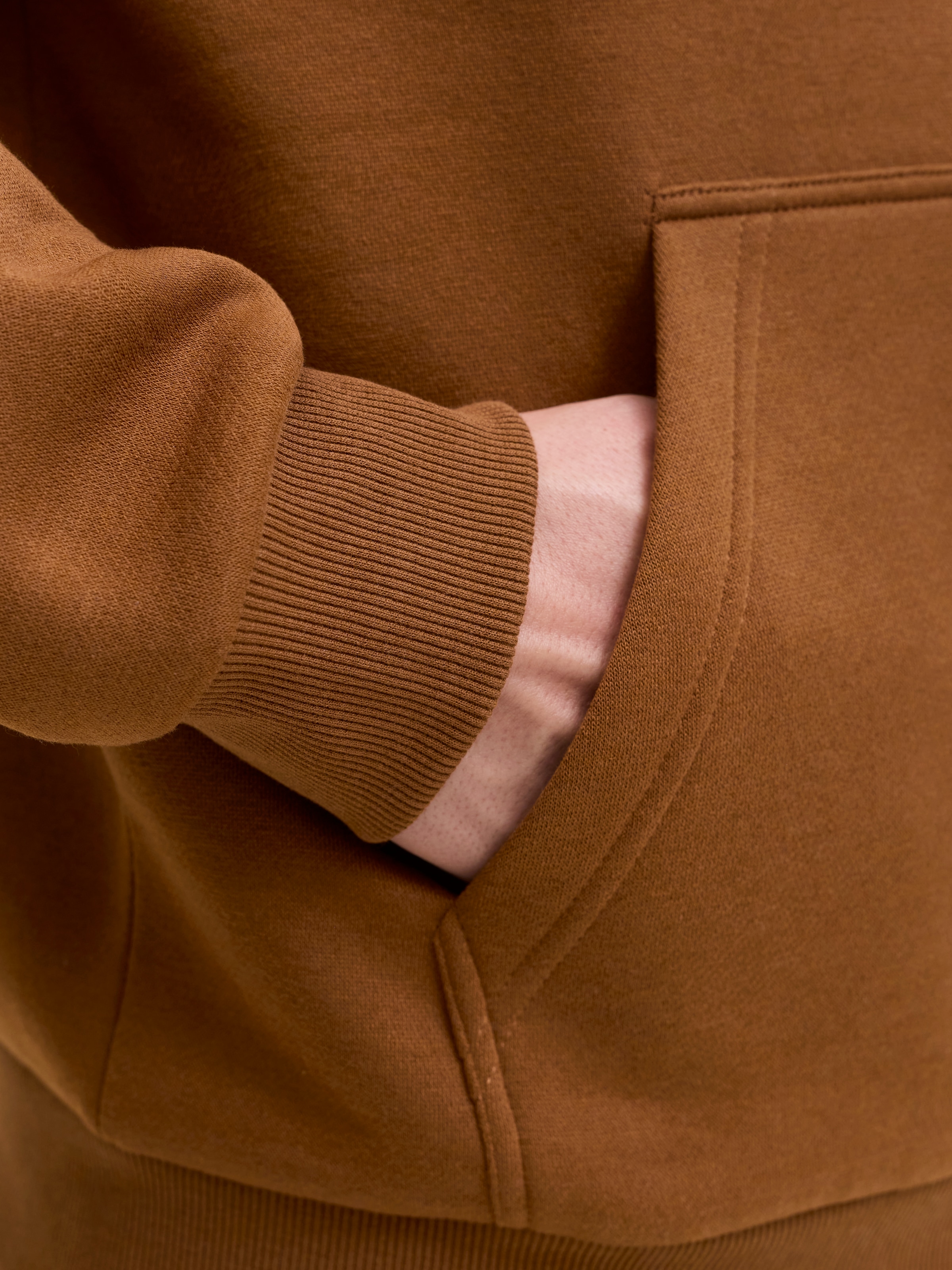 Jack & Jones Kapuzensweatshirt »JJEBRADLEY SWEAT HOOD NOOS«, mit Känguru Tasche