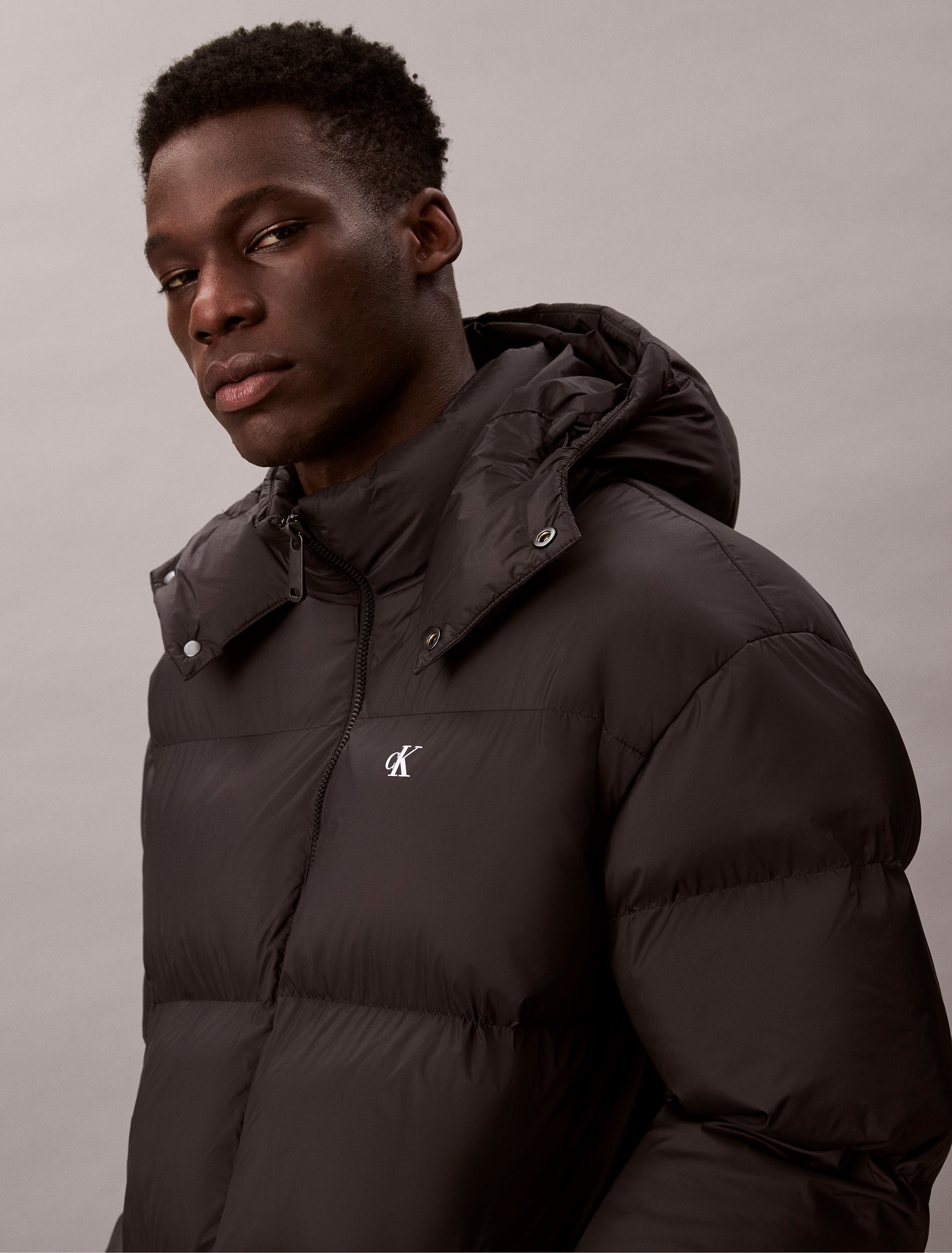 Calvin Klein Jeans Steppmantel »LS LONG LENGTH HOODED NYLON PUFF«, Mit Rundhalsausschnitt, regular fit
