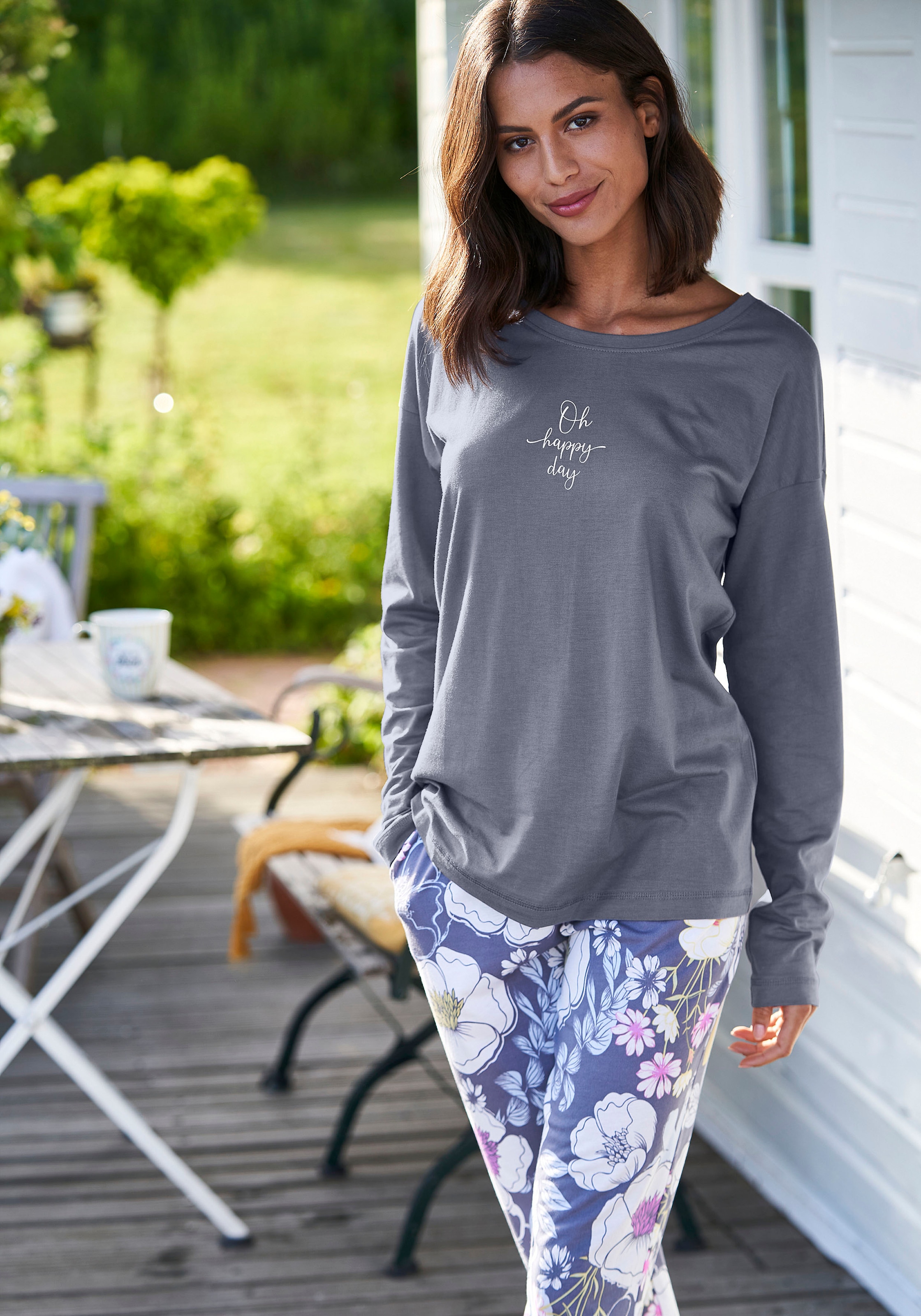 Vivance Dreams Pyjamaoberteil 1-teilig,  mit Sommer-Statementdruck