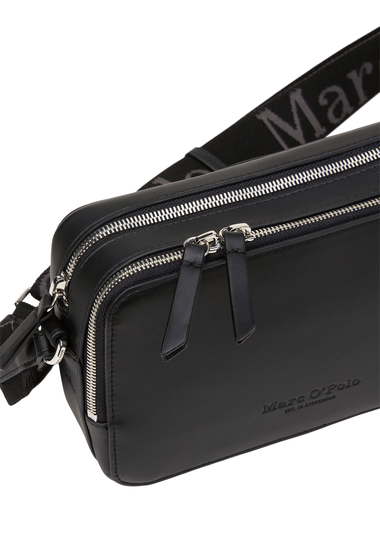 Marc O'Polo Accessories Umhängetasche »VALA«, Bodybag, Schultertasche mit breitem Logo-Gurtband