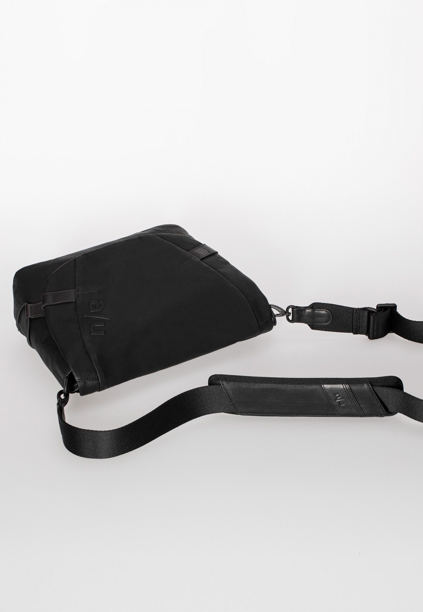aunts & uncles Messenger Bag »Aunts & Uncles Umhängetasche Sendai«