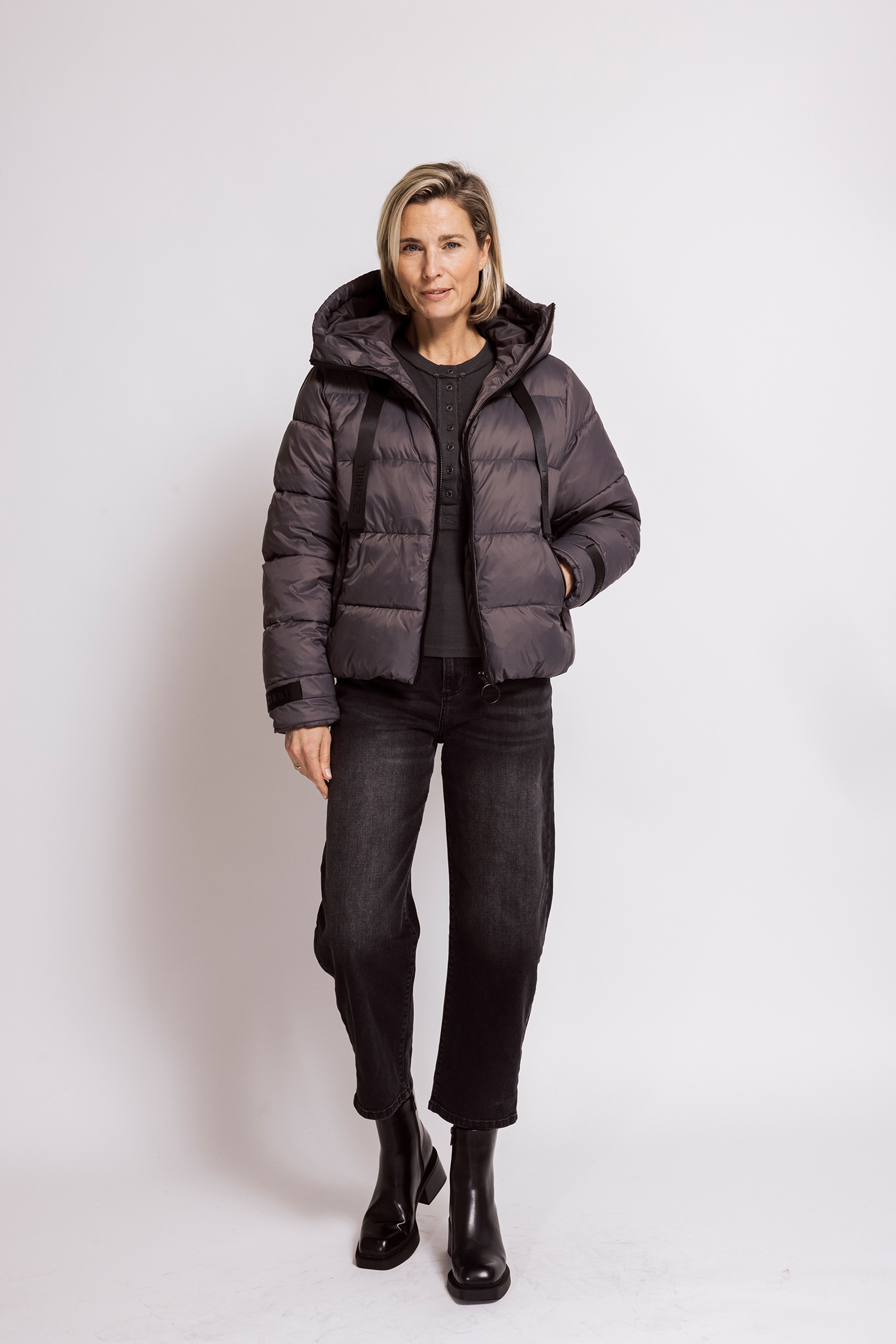 Zhrill Steppjacke »ASLI« mit Kapuze mit Kapuze / Reißverschluss und Stehkragen