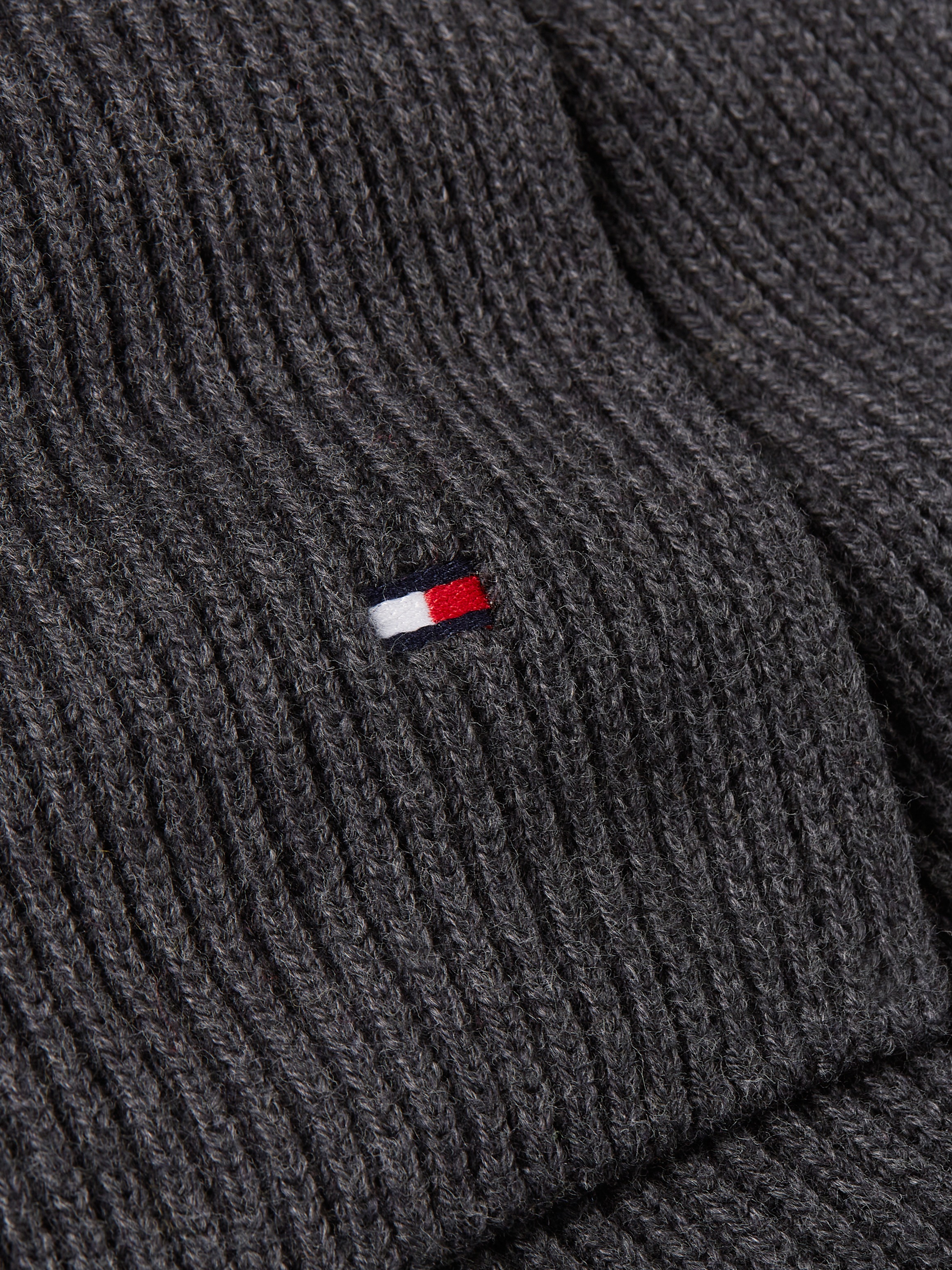 Tommy Hilfiger Strickschal »TH FLAG PIMA COTTON CASH SCARF«, mit Logostickerei
