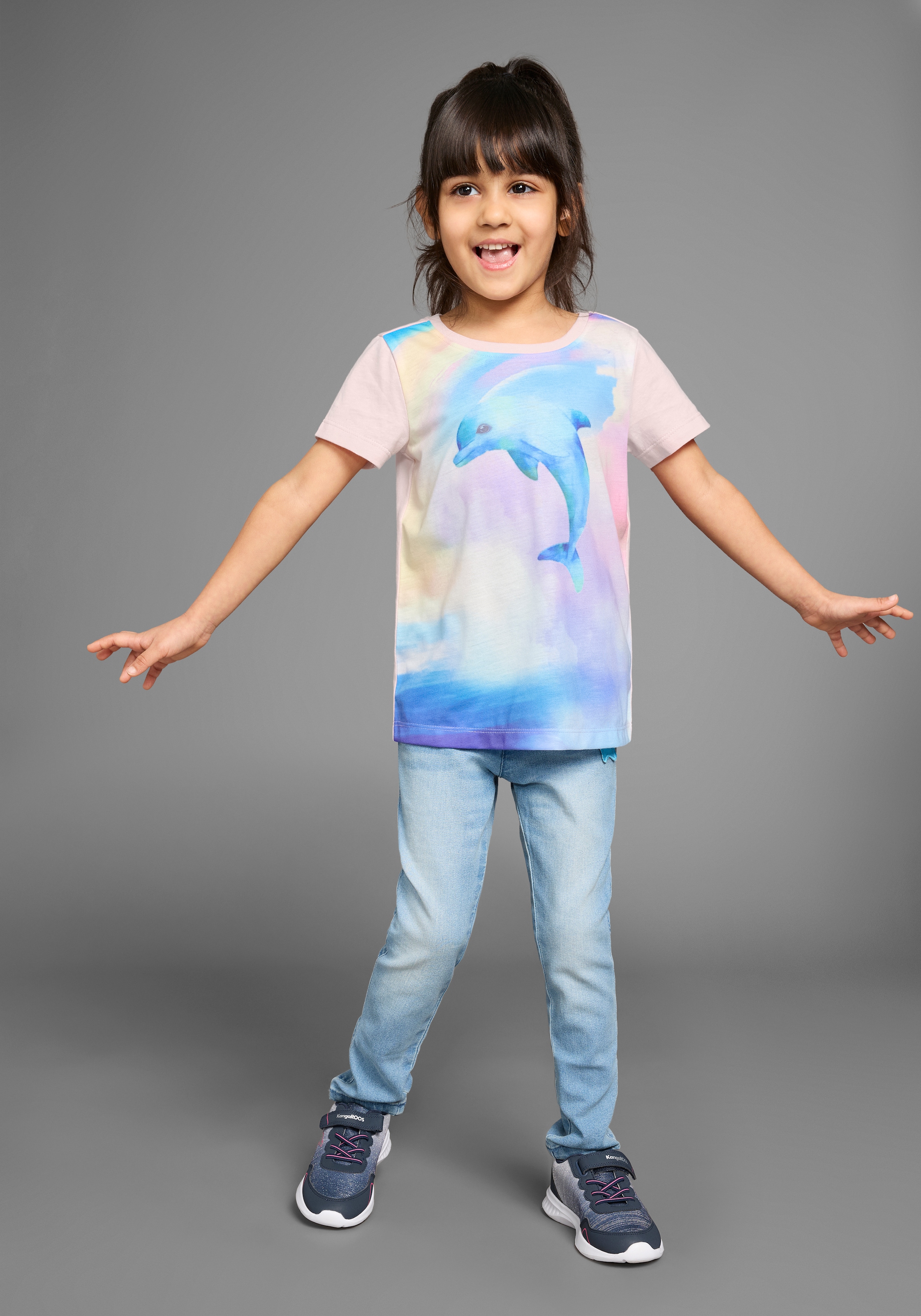 KIDSWORLD T-Shirt »Shirt mit großem Fotodruck«, T-Shirt mit süßen Delfin-Fotodruck