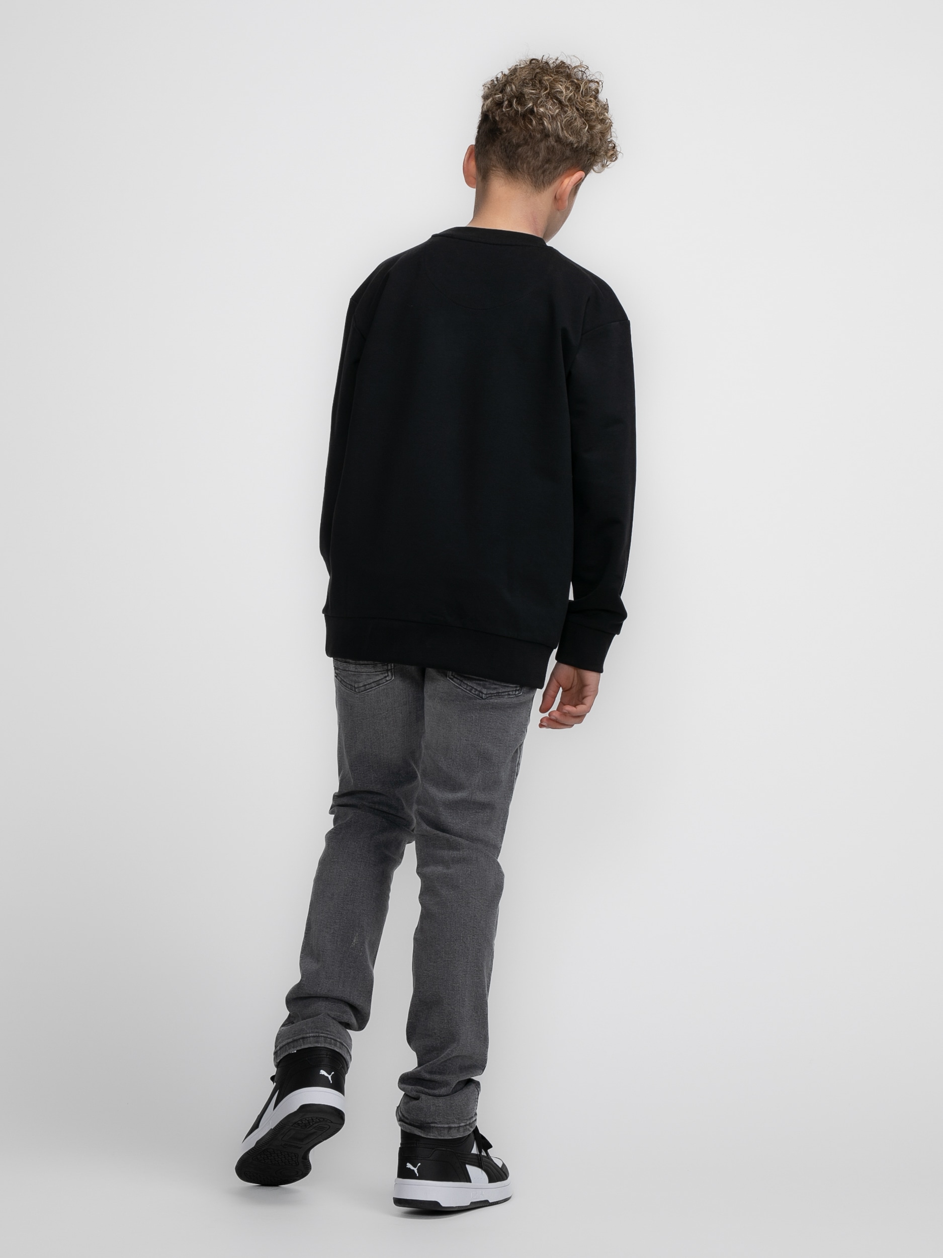 Petrol Industries Sweater , mit Prägung auf der Brust
