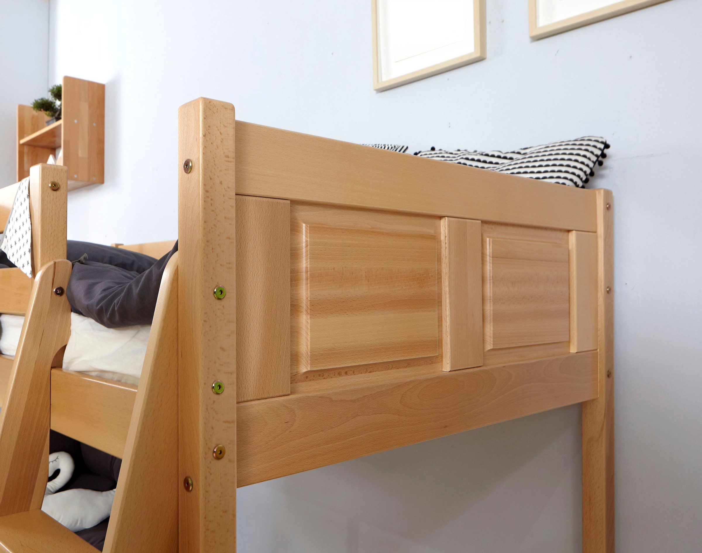 Ticaa Hochbett »Eric«, mit Rollrost wahlweise mit Matratze, Buche
