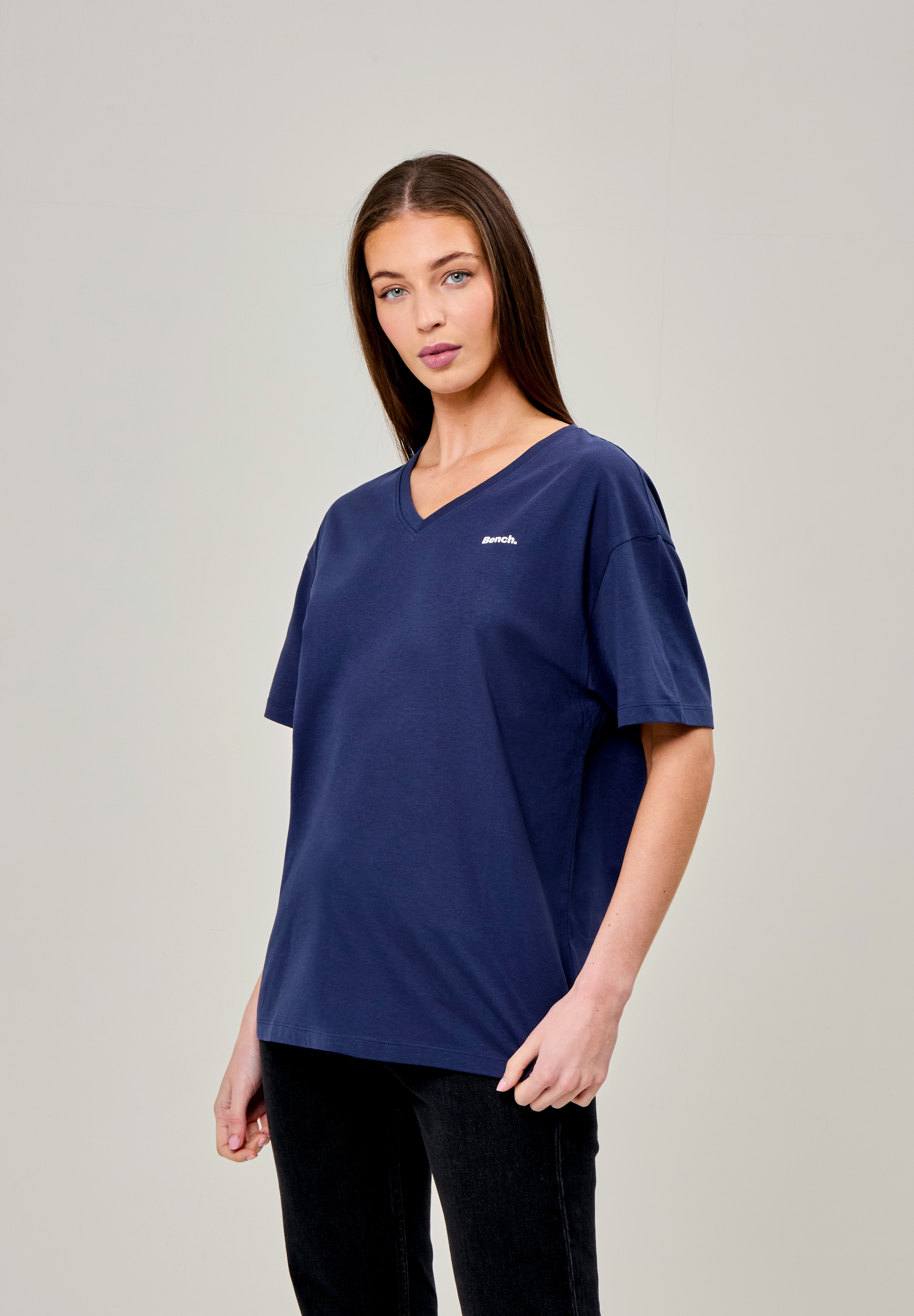Bench. V-Shirt »HAIZEL«