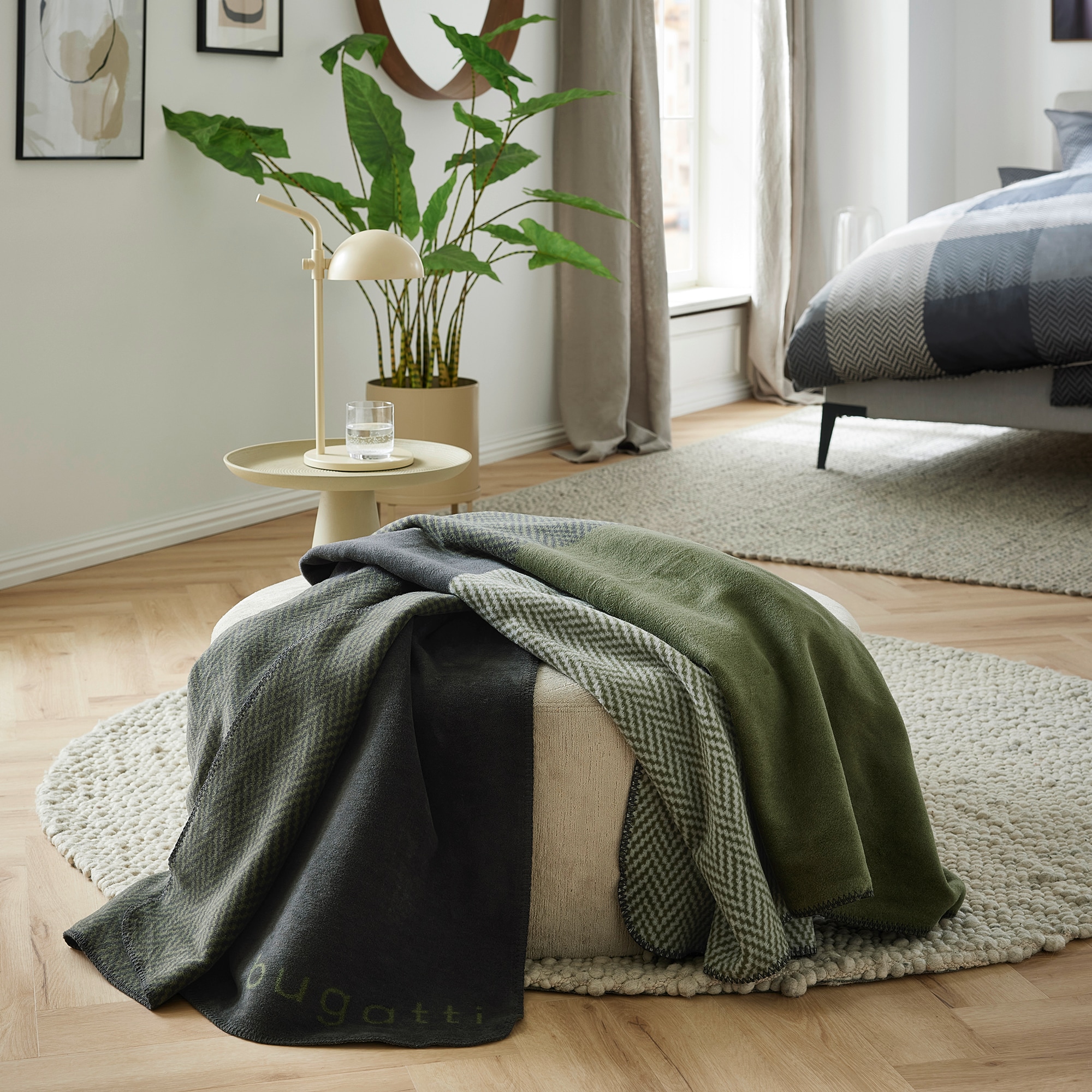 bugatti Wohndecke »Wohndecke bugatti«, mit modernem Patchwork-Design