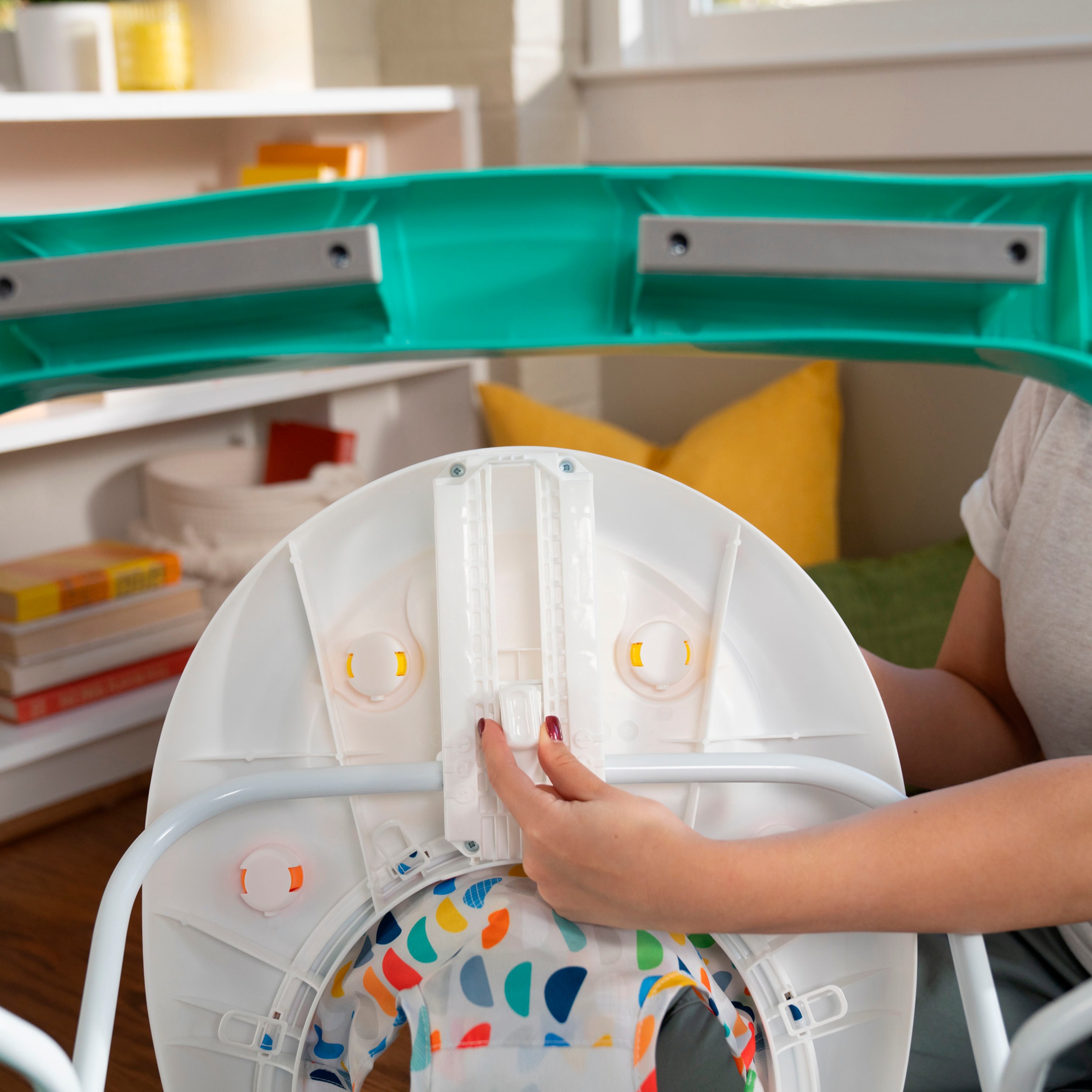 Bright Starts Lauflernhilfe »Ready to Roll Lights & Sounds Walker«, mit Licht- und Soundeffekt