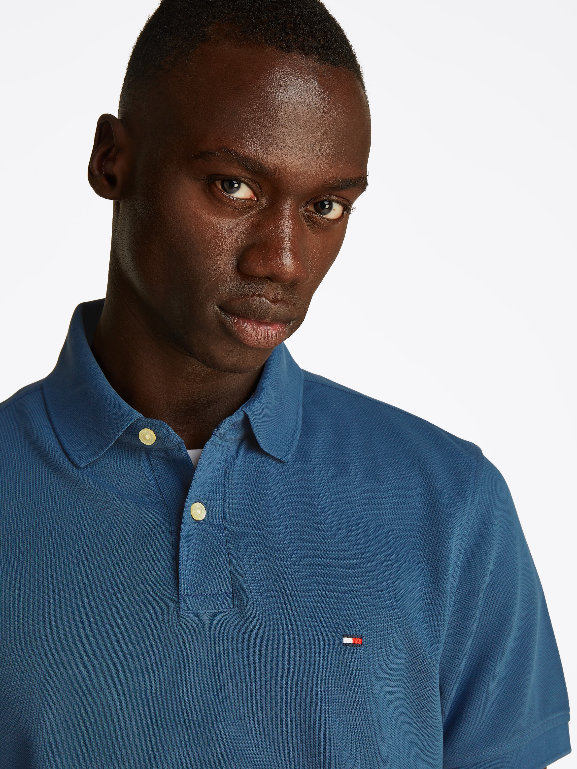 Tommy Hilfiger Poloshirt »1985 REGULAR POLO mit Kontraststreifen und Knopfleiste« unifarben, sportlich, regular fit, Baumwollmix, Polokragen