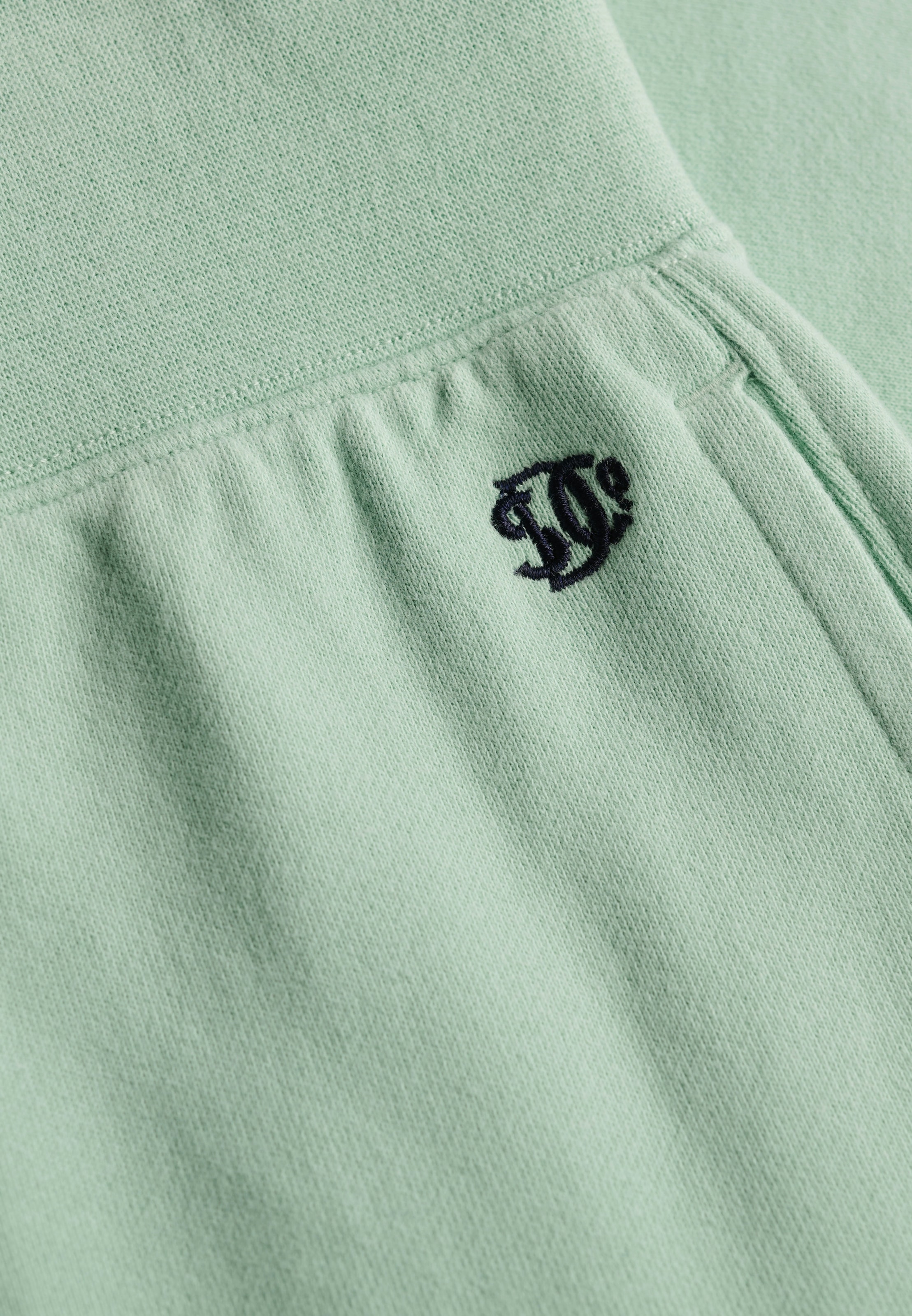 Superdry Shorts »STUDIOS SWEAT SHORT«  Slim Fit, mit Tunnelzug, aus Baumwolle und Jersey, unifarben