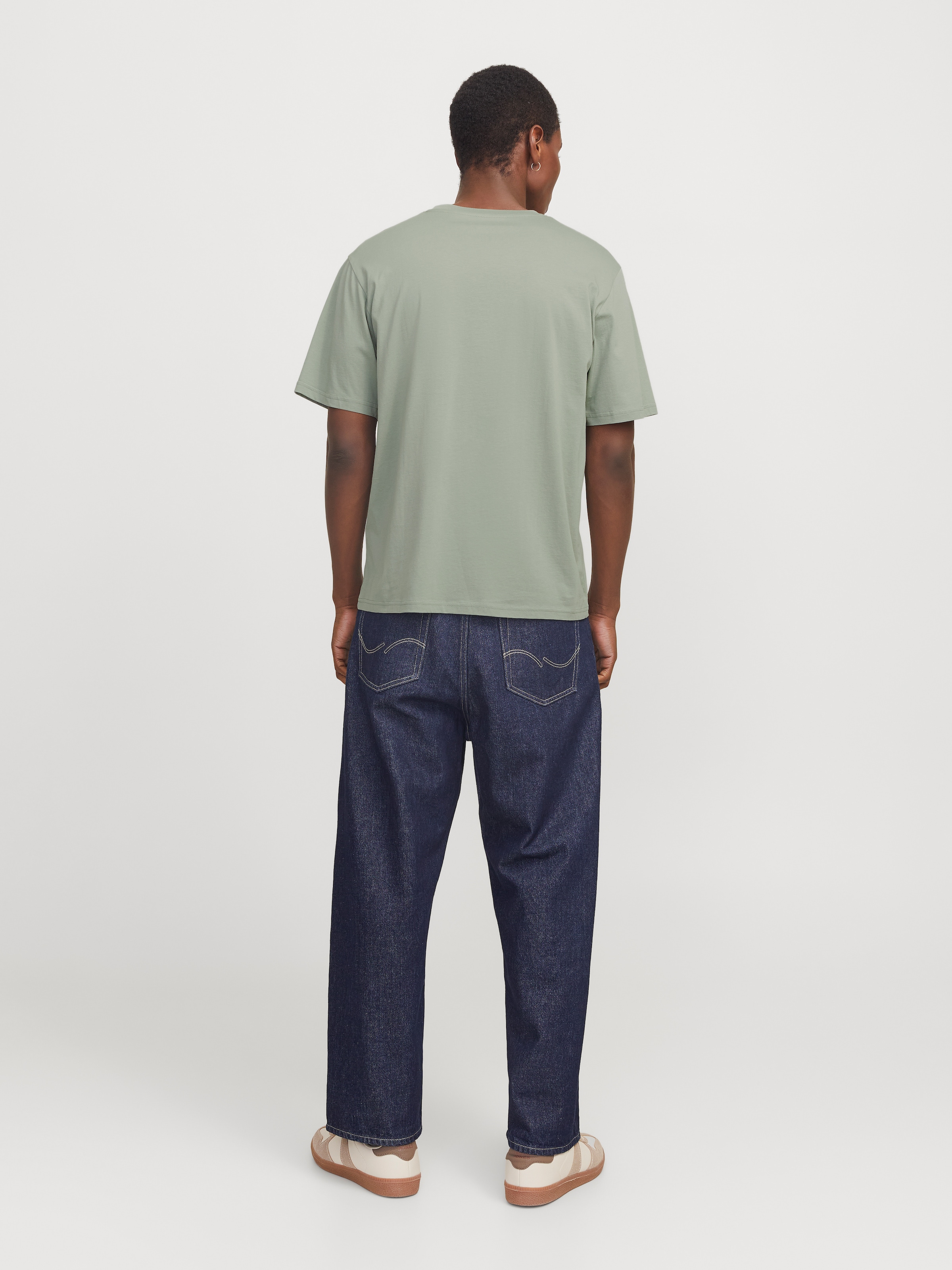 Jack & Jones Rundhalsshirt »JJESTAR JJ TEE SS NOOS«, mit Logo Schriftzug