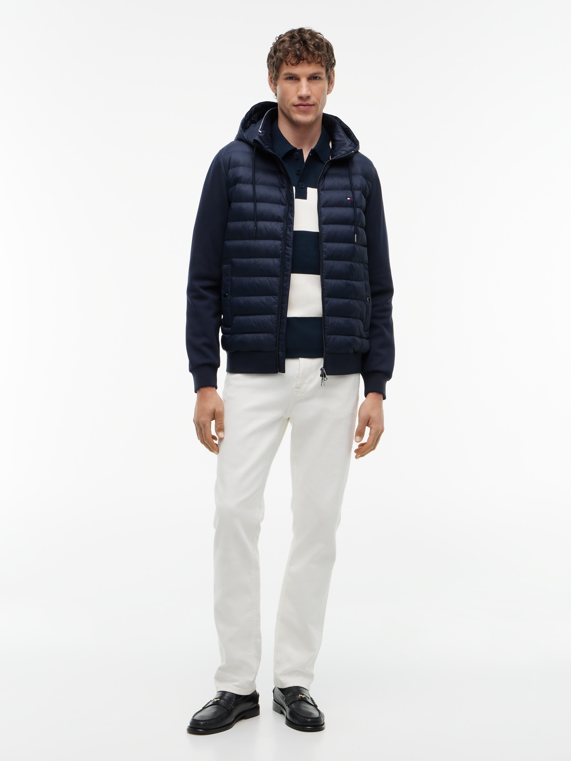 Tommy Hilfiger Steppjacke »MIX MEDIA RWB REGULAR HOODED« mit Kapuze Rückteil und Ärmel aus Sweatware, normale Passform