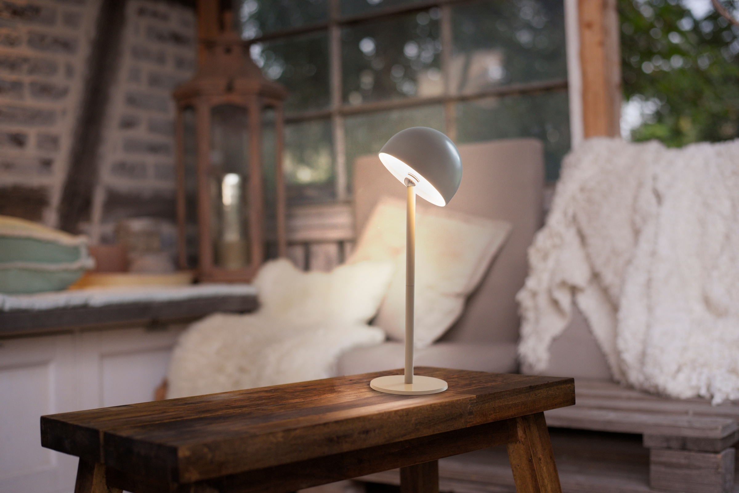 OTTO home Tischleuchte »Akku Tischlampe GERRIN Indoor Outdoor, magnetischer Flaschenaufsatz« LED-Board Warmweiß Pilzlampe Flaschenaufsatz, Regulierung der Lichtstärke, Pilz, Lampe
