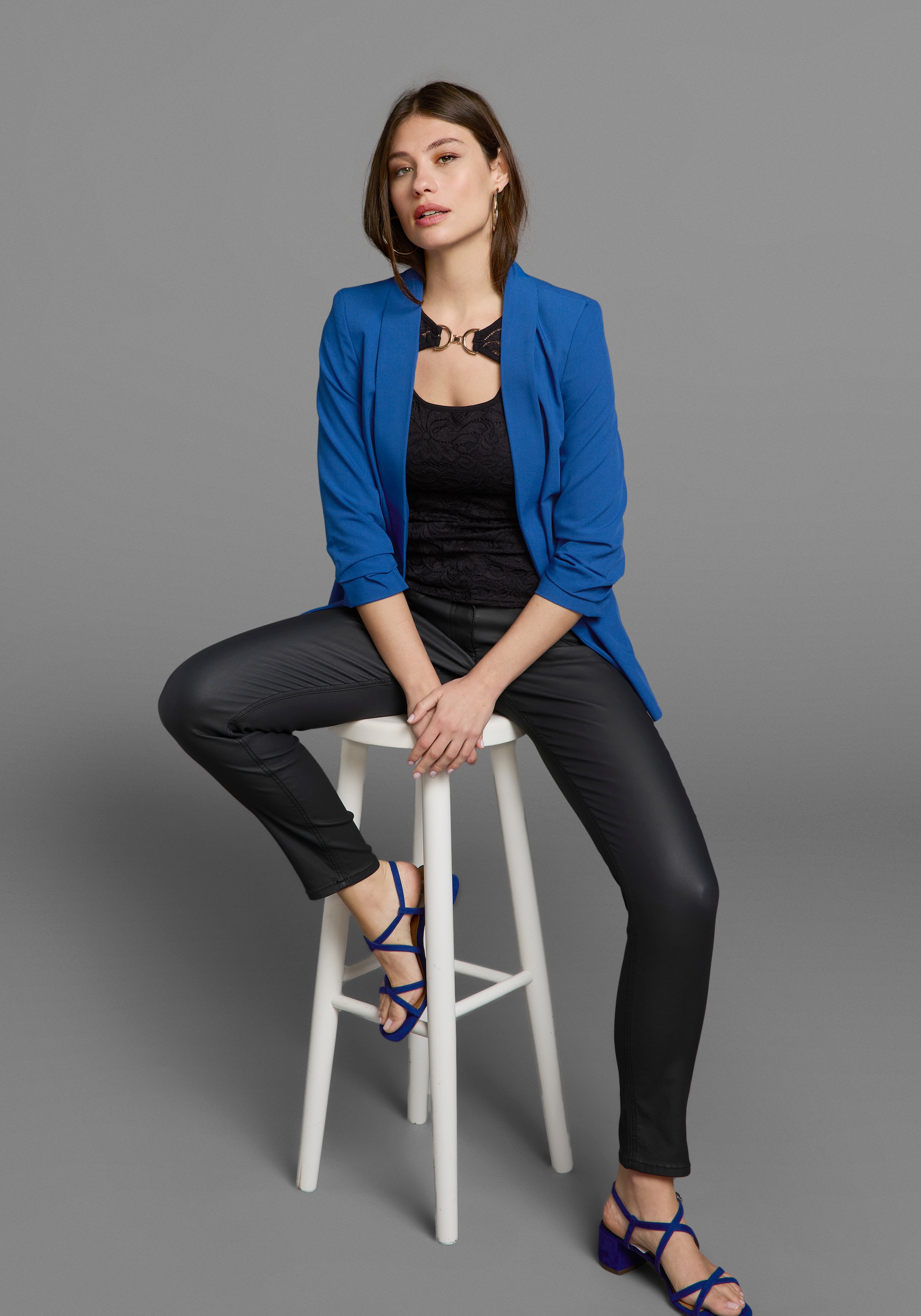 Melrose Spitzentop mit Zierschnalle