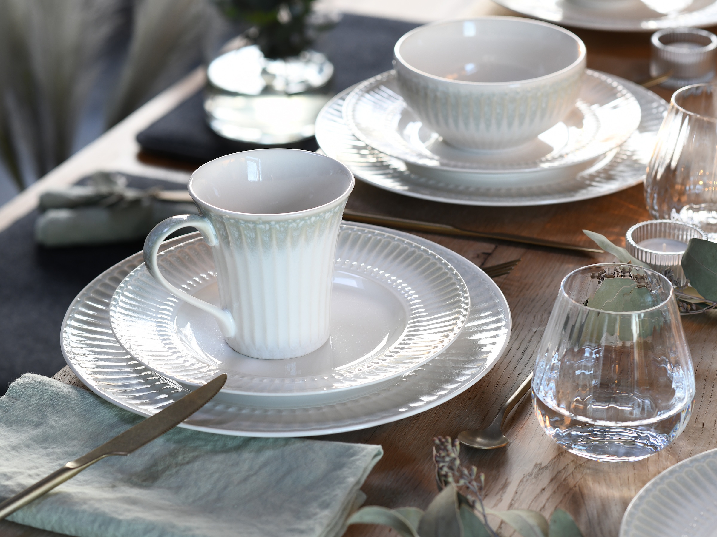 CreaTable Kombiservice »Celadon, Service 16-tlg.« Elegantes Stabrelief, Farbverlauf