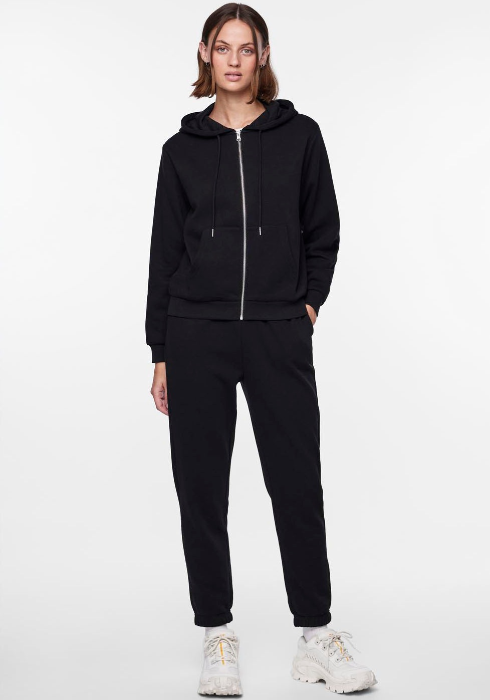 pieces Kapuzensweatshirt »PCCHILLI LS ZIP HOODIE NOOS BC«