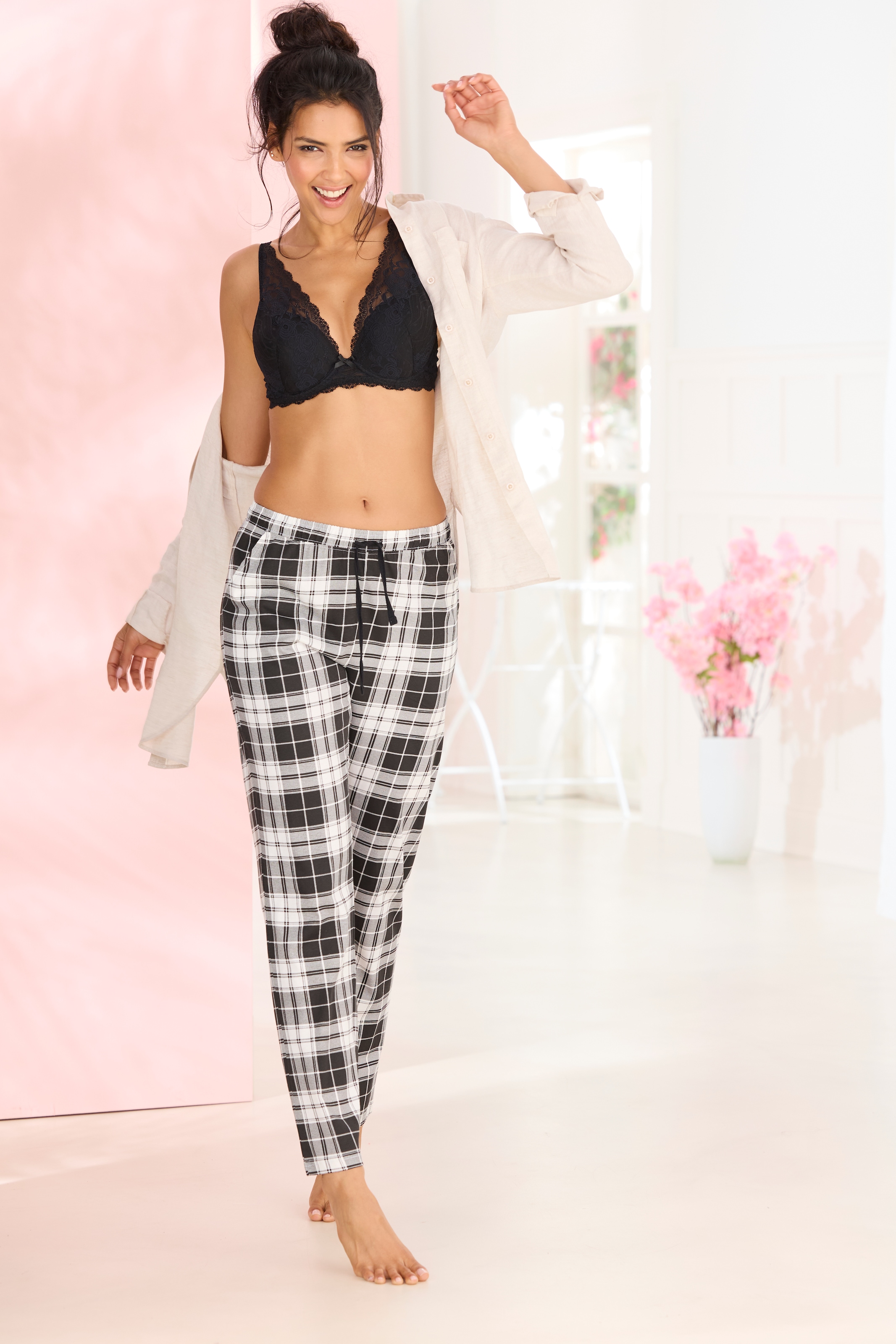 Vivance Dreams Pyjamahose  Mit Streifen und Karos