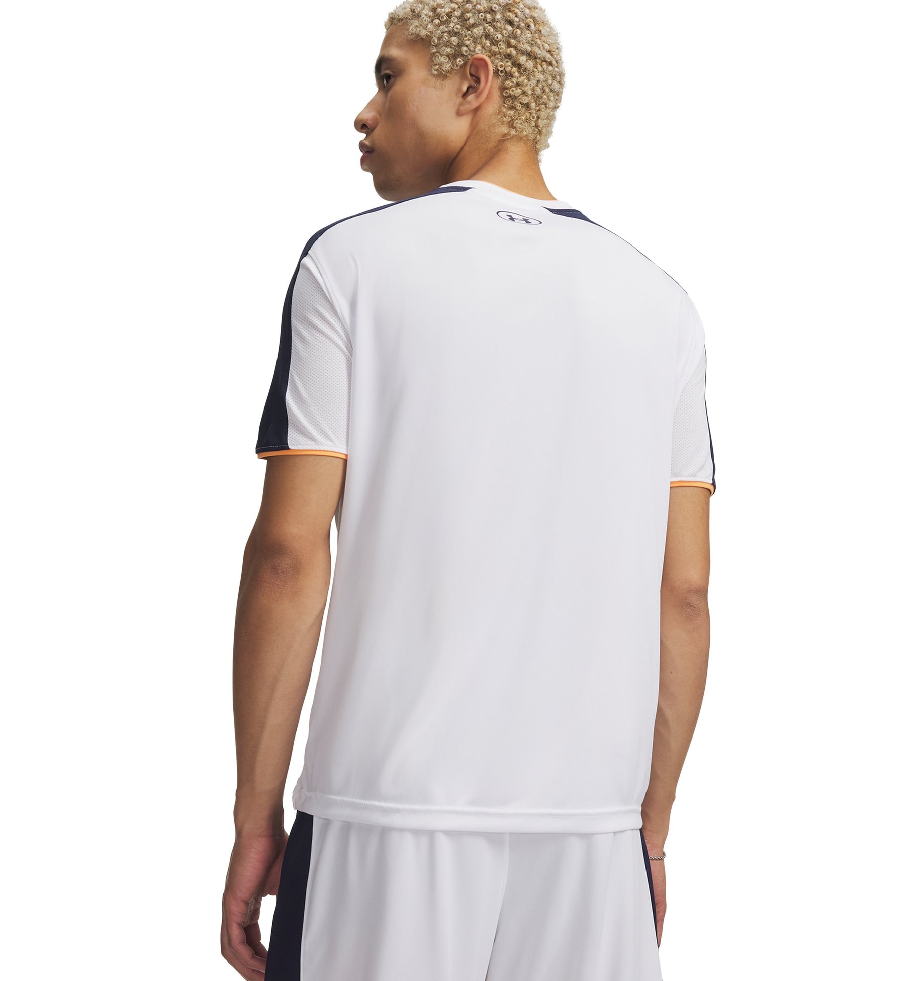 Under Armour® Trainingsshirt »UA M CHALLENGER TRAIN SS« für Fußball und Training, mit Mesh-Einsätzen, geruchsregulierend