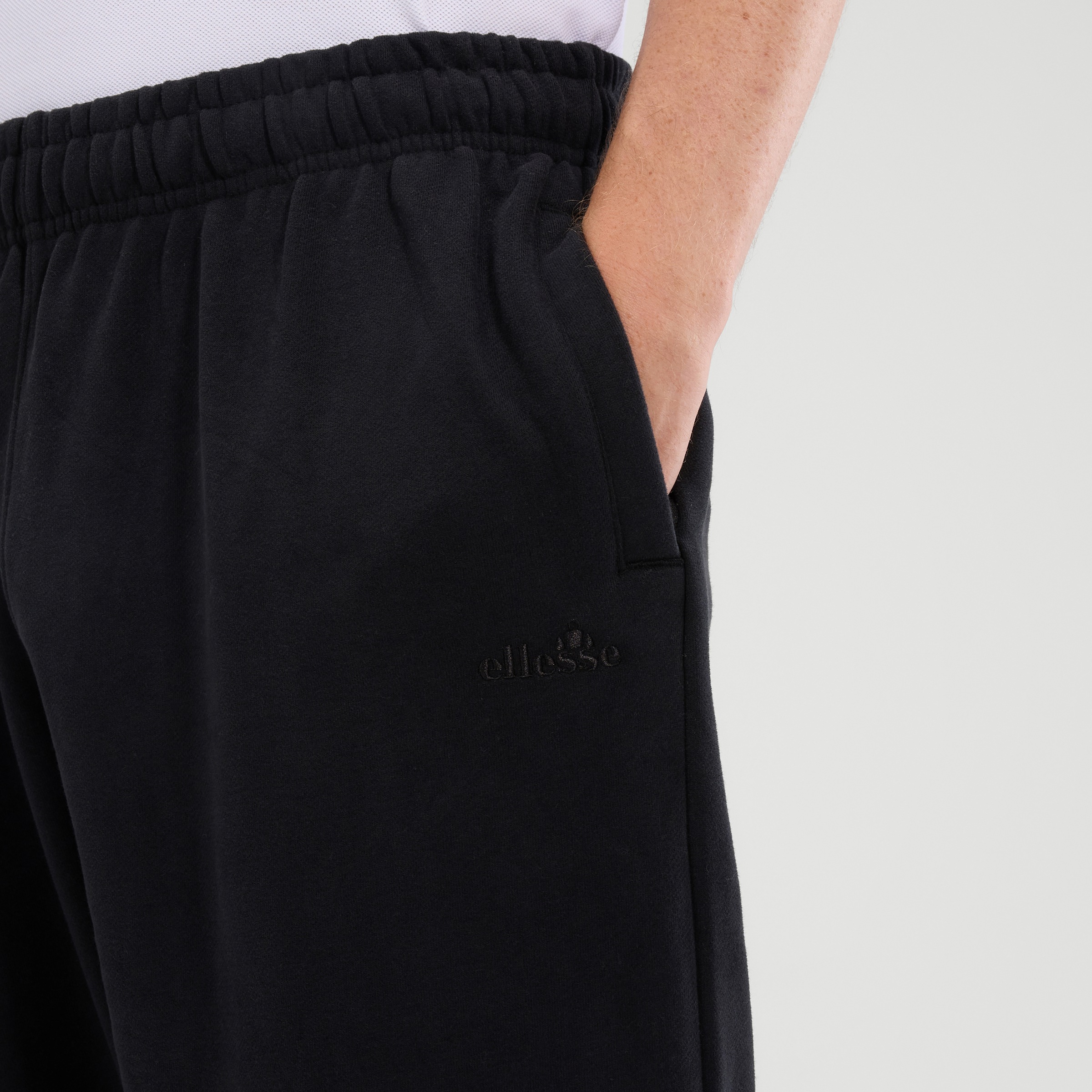 Ellesse Jogginghose »PIDEURA JOGGER«  leichtes Material, aus Baumwolle und Polyester