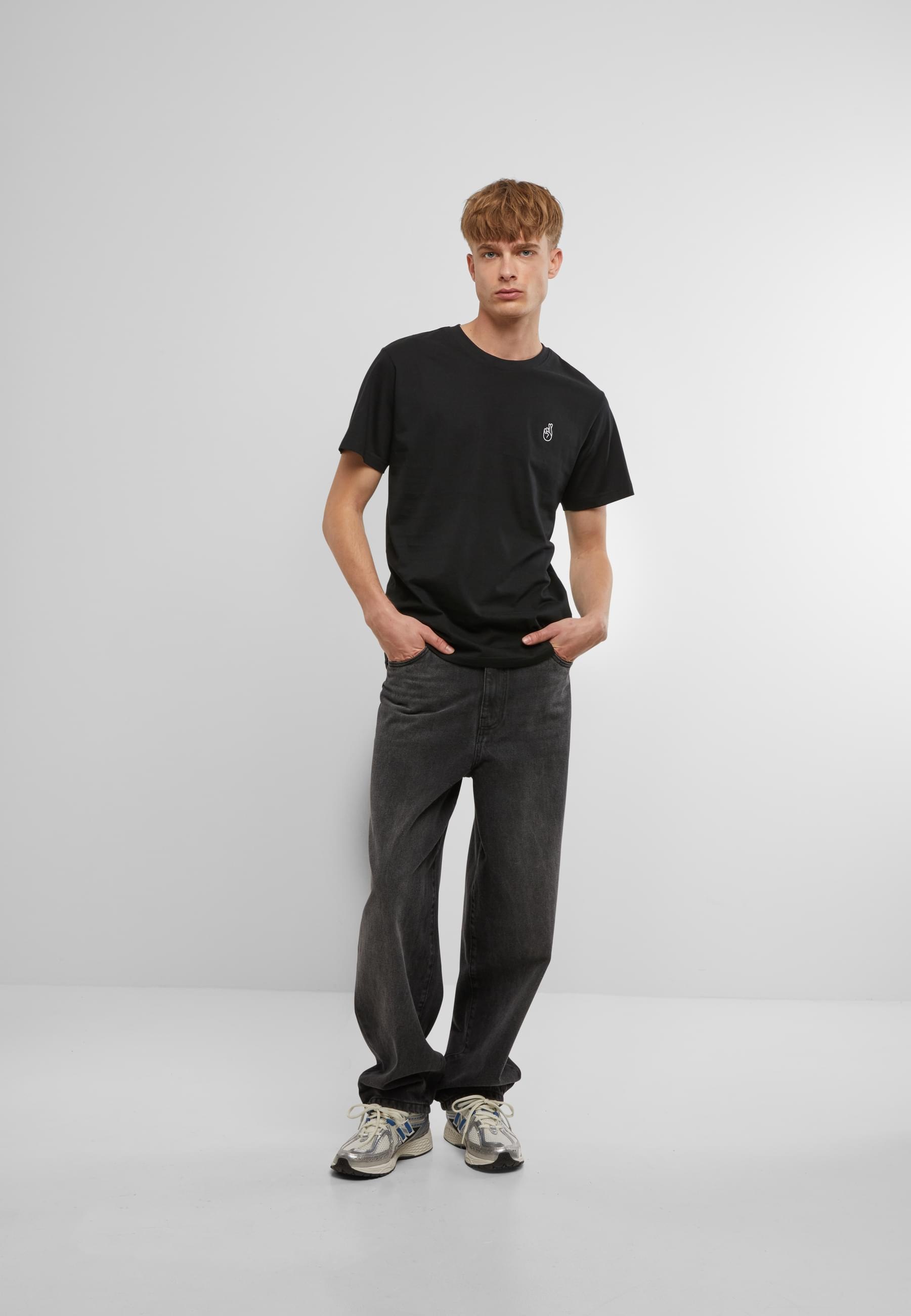 MisterTee T-Shirt »MisterTee Crossed Fingers Handsign EMB Tee« 1 Stk.