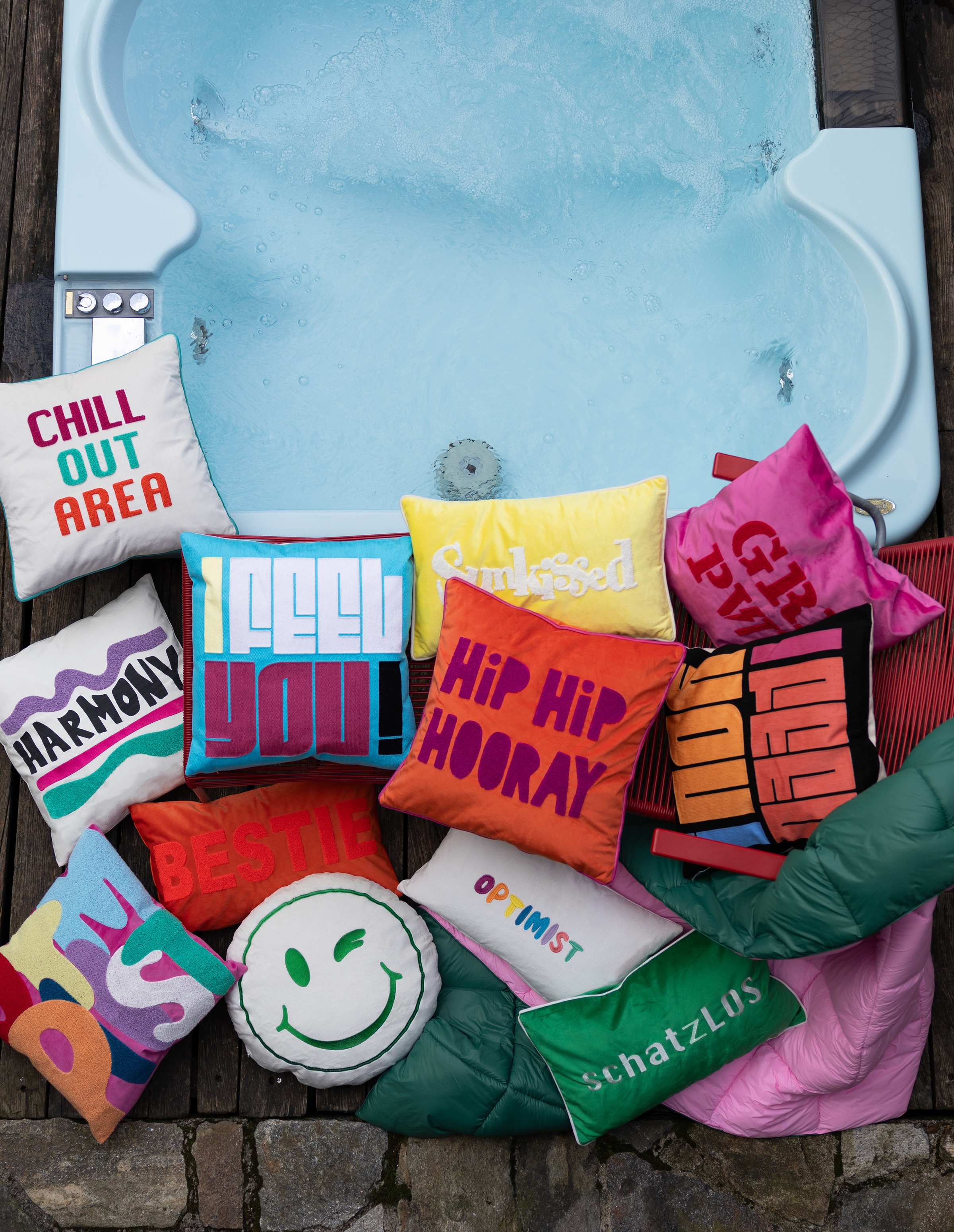 PAD Dekokissen »LETTERS« farbige Keder, mit Schriftzug, verschiedene Größen