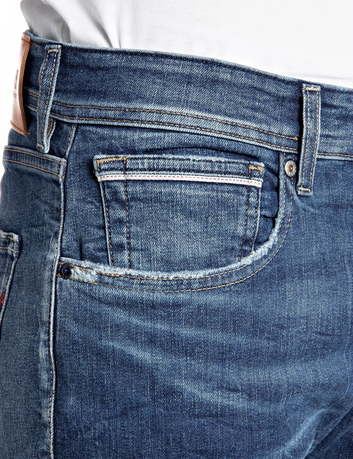 Replay Straight-Jeans »GROVER«, in vielen verschiedenen Waschungen, mit Stretch