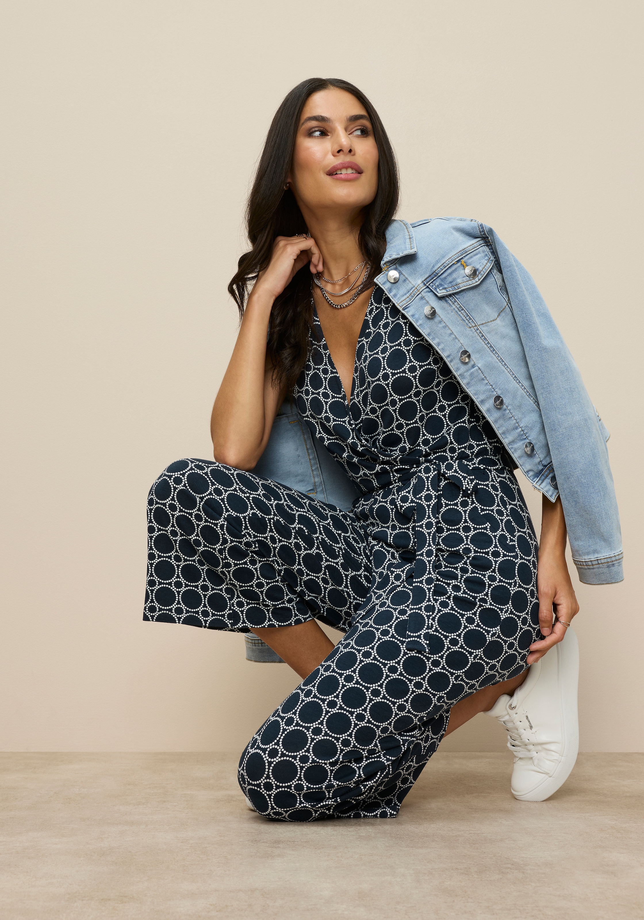 Tamaris Culotte-Overall mit Bindegürtel und modernem Muster