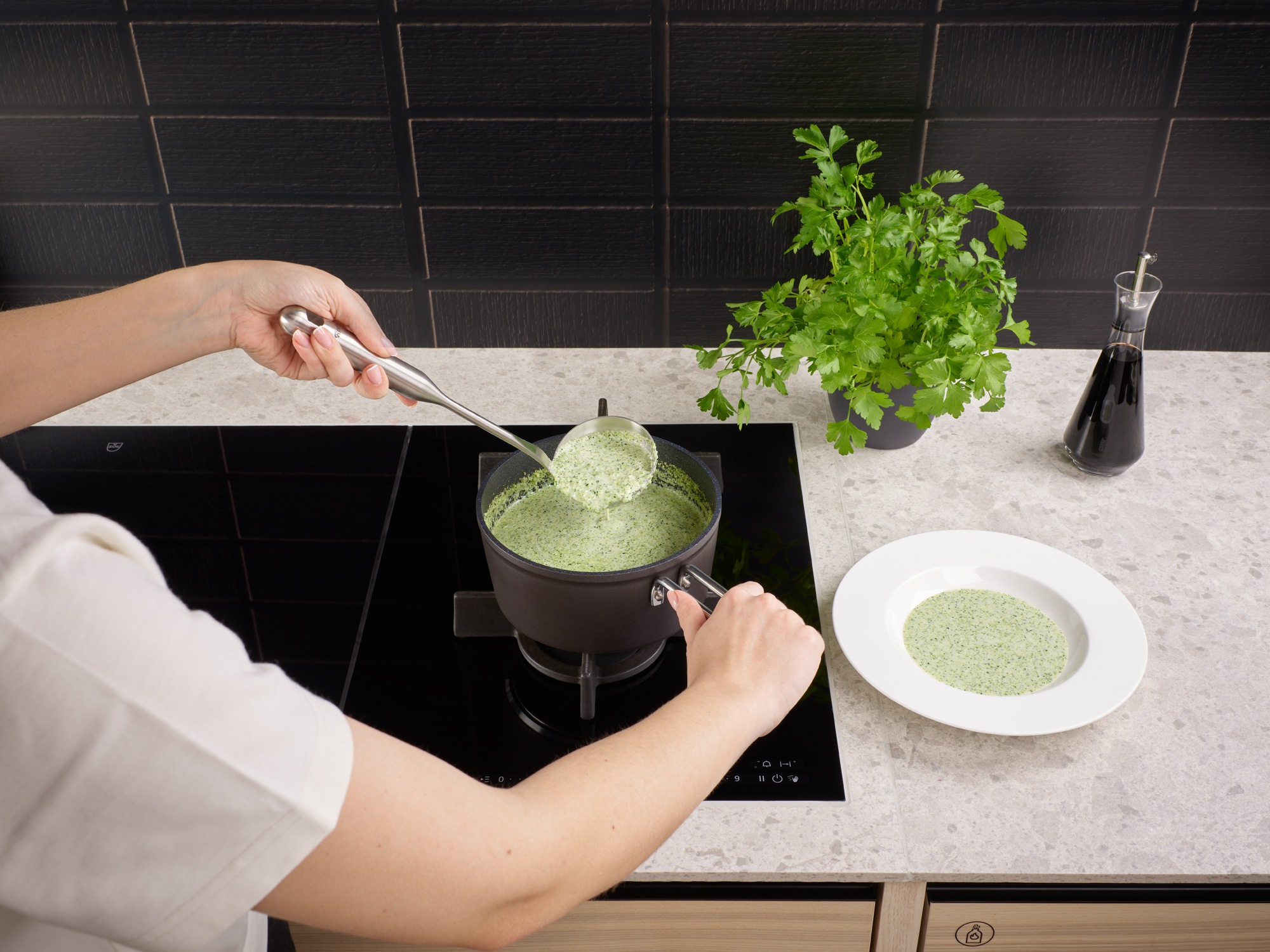 Fissler Schöpflöffel »Essential«, (1 tlg.), mit Aufhängeöse