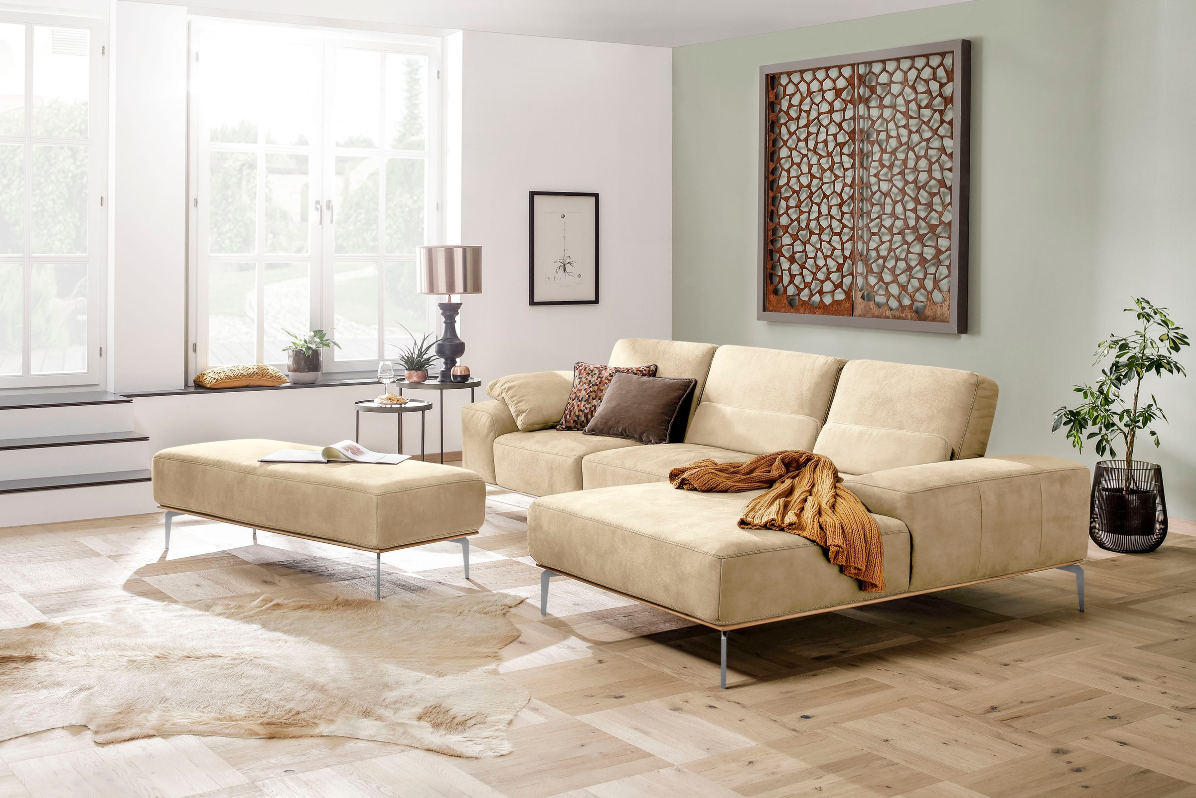 W.SCHILLIG Ecksofa »run, Designsofa mit tollem Sitzkomfort, bequem, L-Form«, mit elegantem Holzsockel, Füße in Chrom glänzend, Breite 319 cm