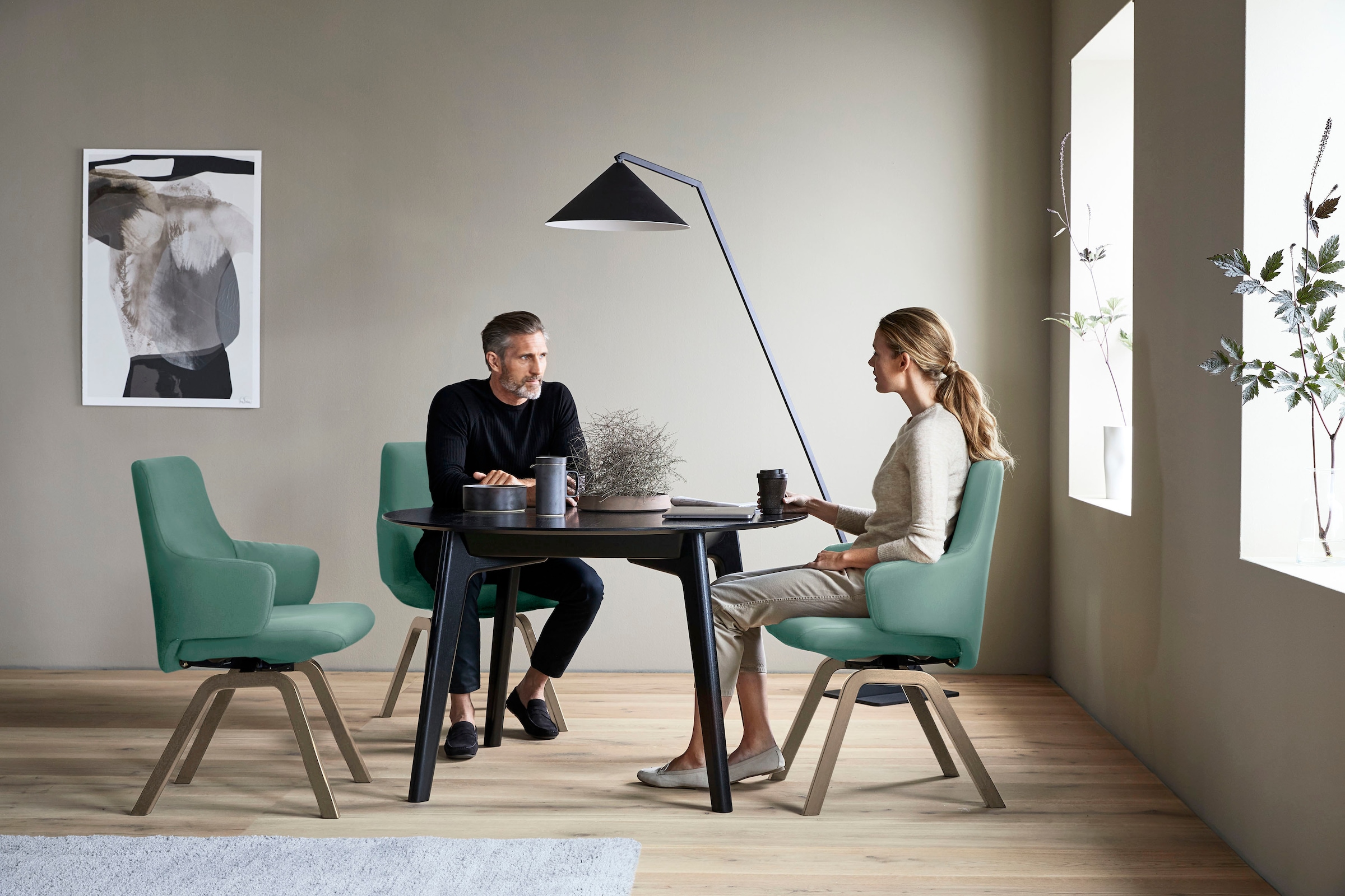 Stressless® Polsterstuhl »Laurel«, Leder PALOMA, Low Back mit Armlehne, Größe L, mit schräggestellten Beinen in Eiche