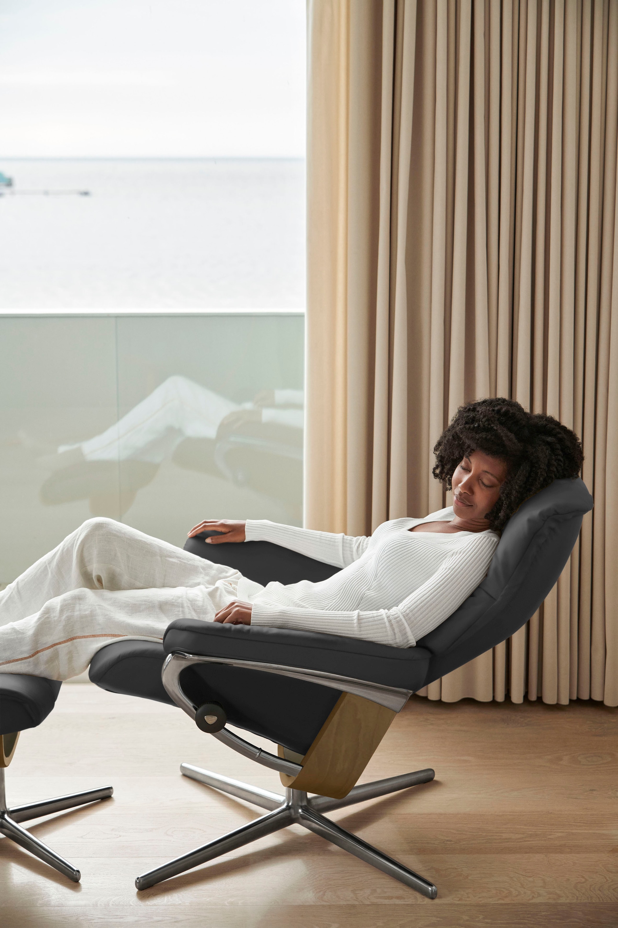 Stressless® Relaxsessel »Mayfair« Set, Relaxsessel mit Hocker,  mit Hocker, mit Cross Base, Größe S, M & L, Holzakzent Eiche