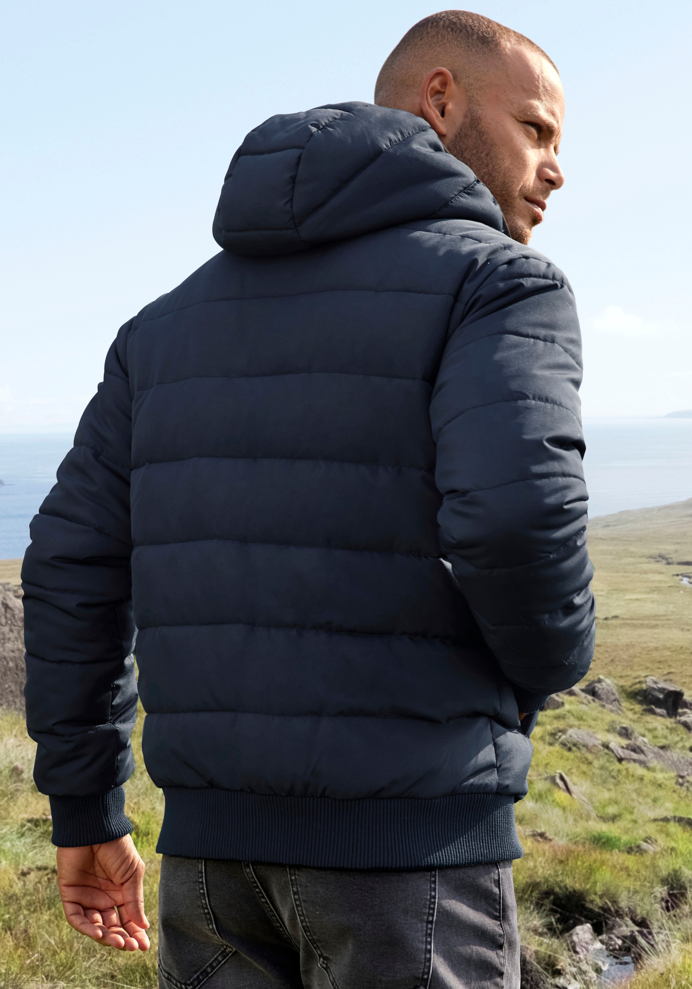 John Devin Steppjacke, mit Kapuze, Outdoorjacke mit Strickbündchen