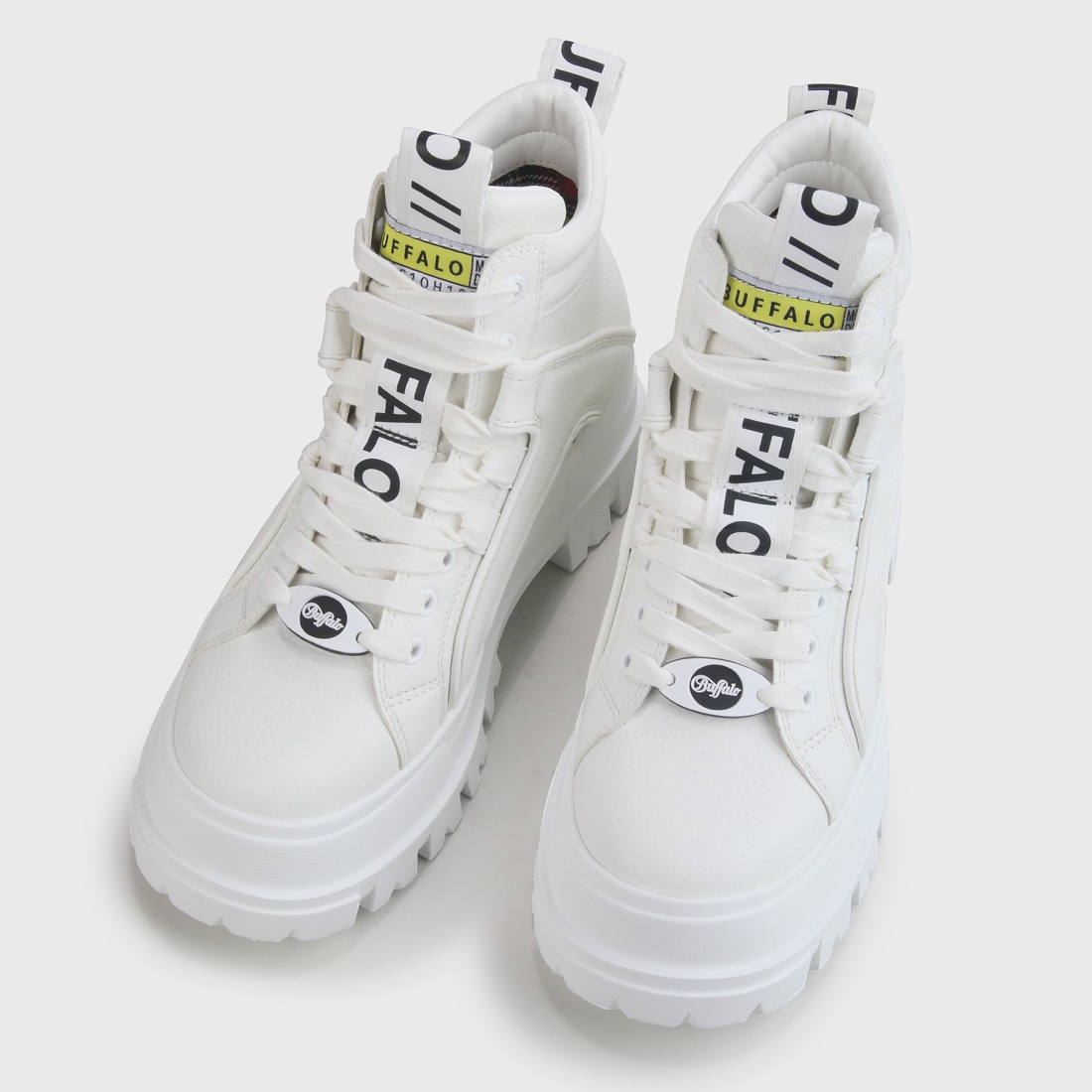 Buffalo Schnürboots »ASPHA NC MID«, Plateauboots, Schnürstiefelette, High Top Sneaker in monochromer Optik