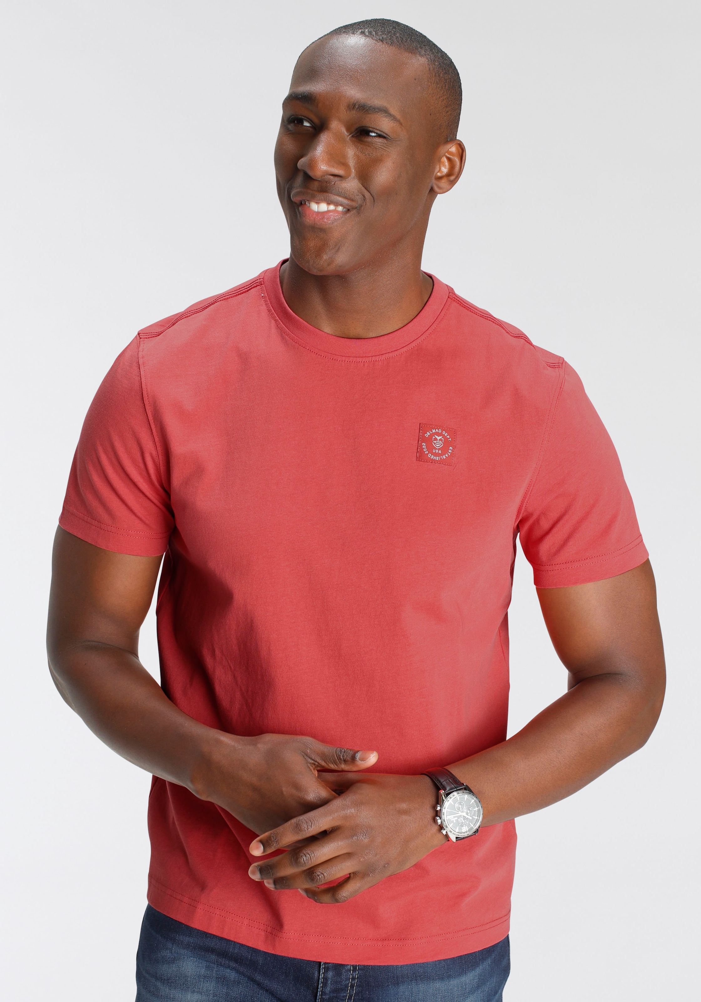 DELMAO Rundhalsshirt Kurzarm,  Regular Fit,  basic,  aus 100% Baumwolle