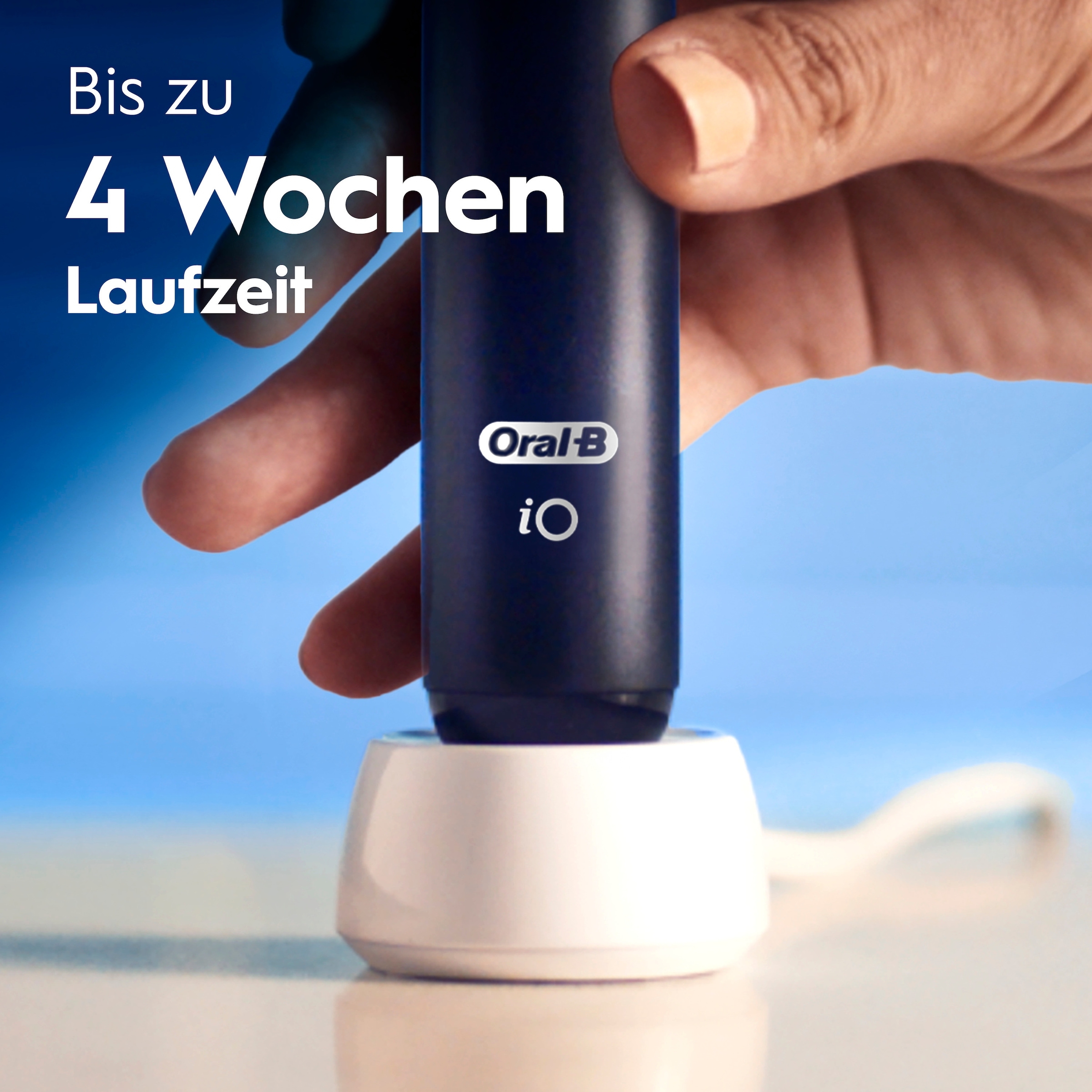 Oral-B Elektrische Zahnbürste »iO Series 2« 2 Stk. Aufsteckbürsten Doppelpack, 2 Aufsteckbürsten, Reise-Etui