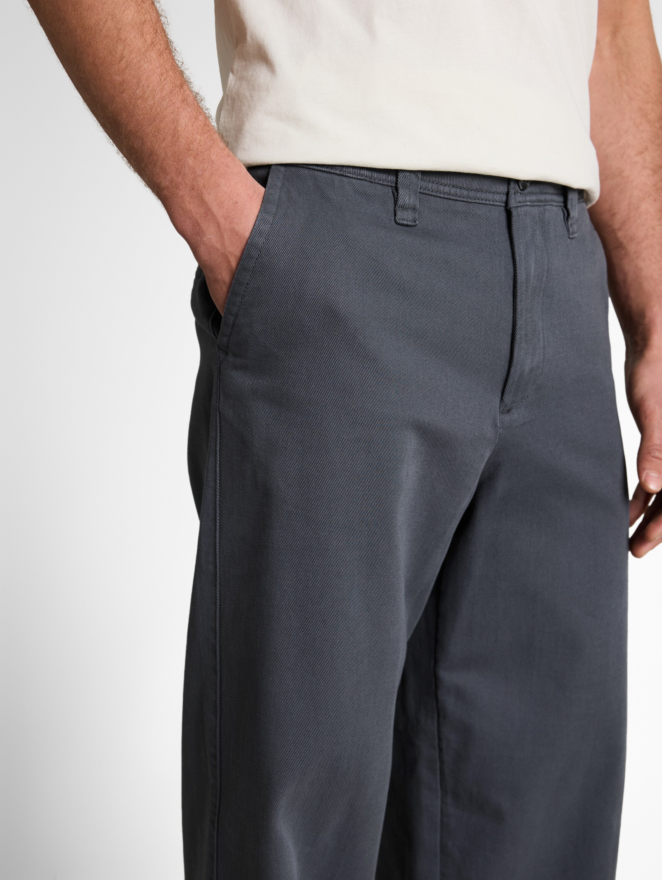 TOM TAILOR Denim Chinohose  aus Baumwolle und im Loose Fit